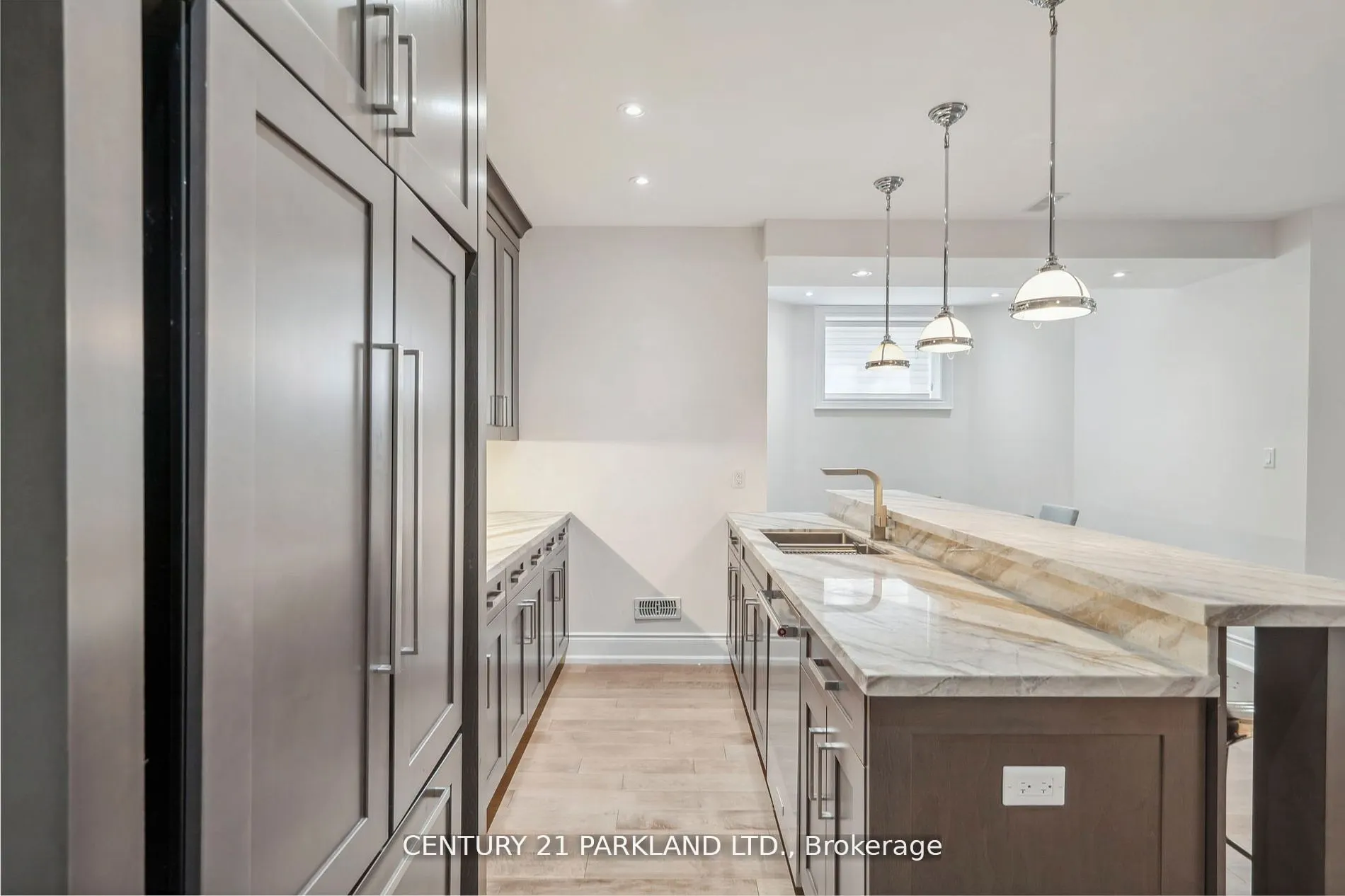 337 Kingsdale Avenue