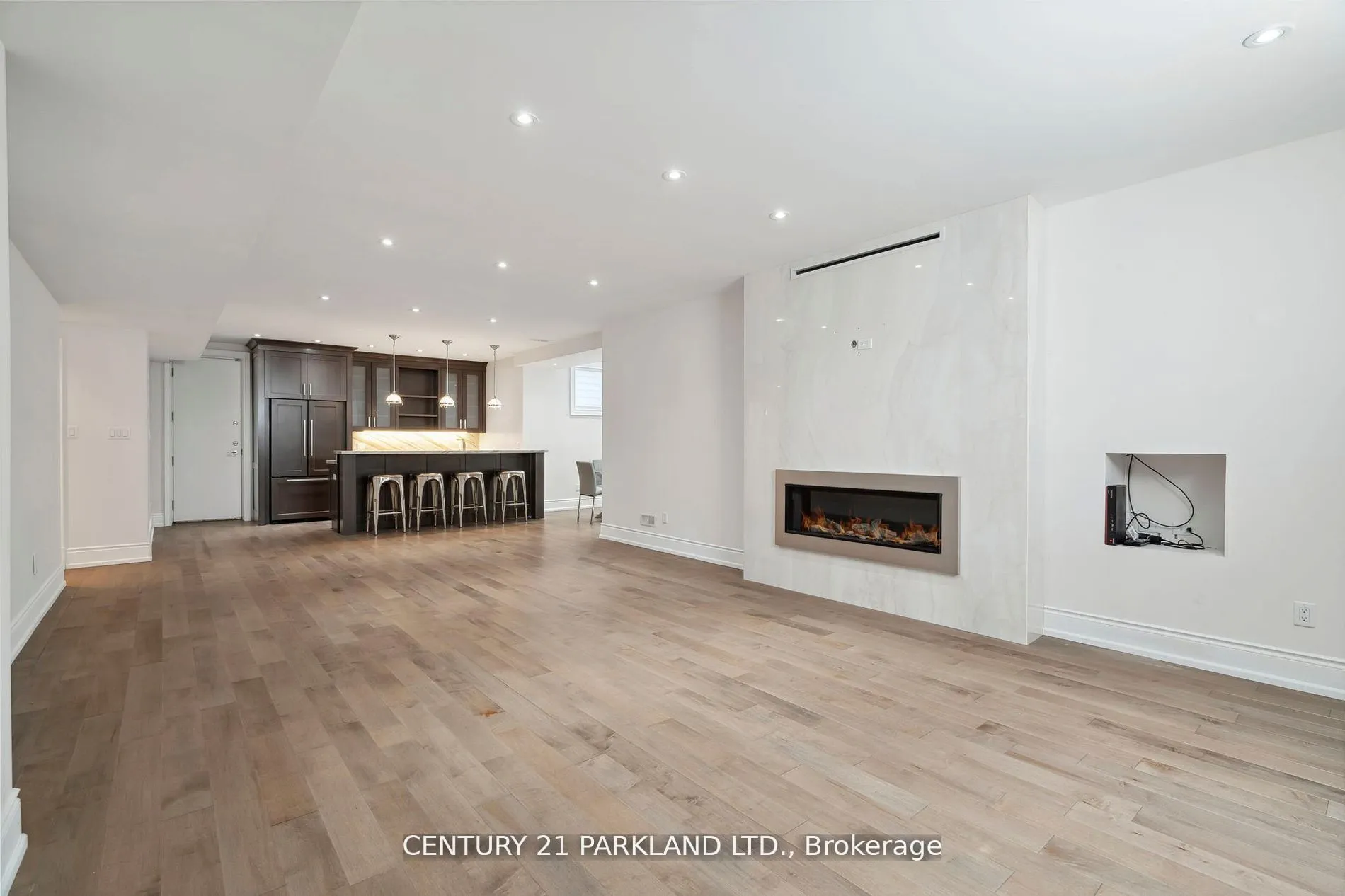 337 Kingsdale Avenue
