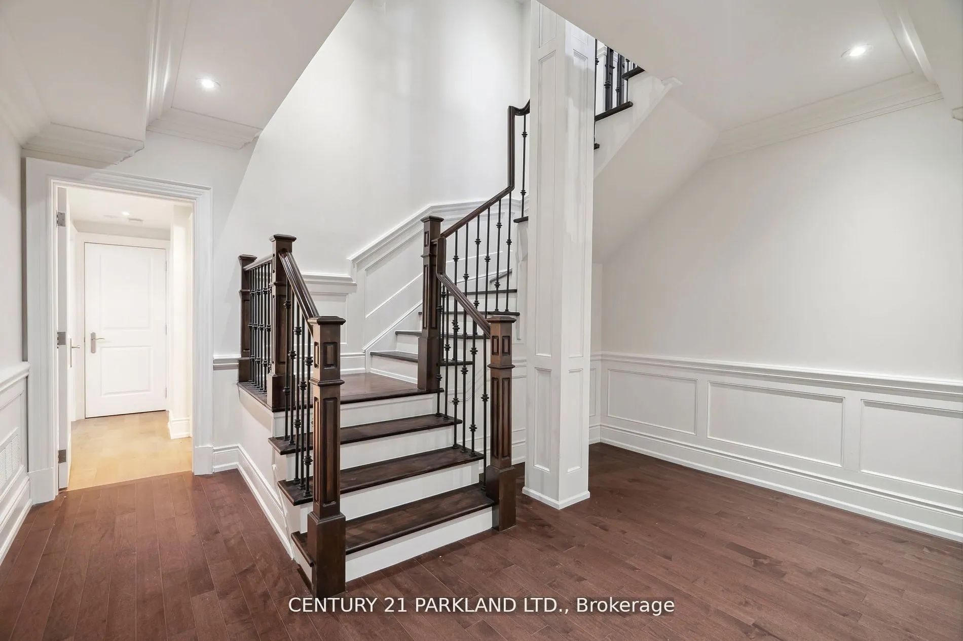337 Kingsdale Avenue
