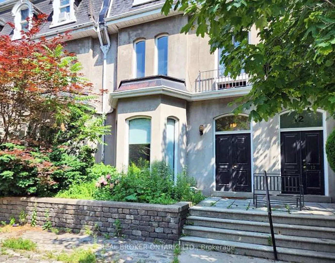11 Clarence Square, #201