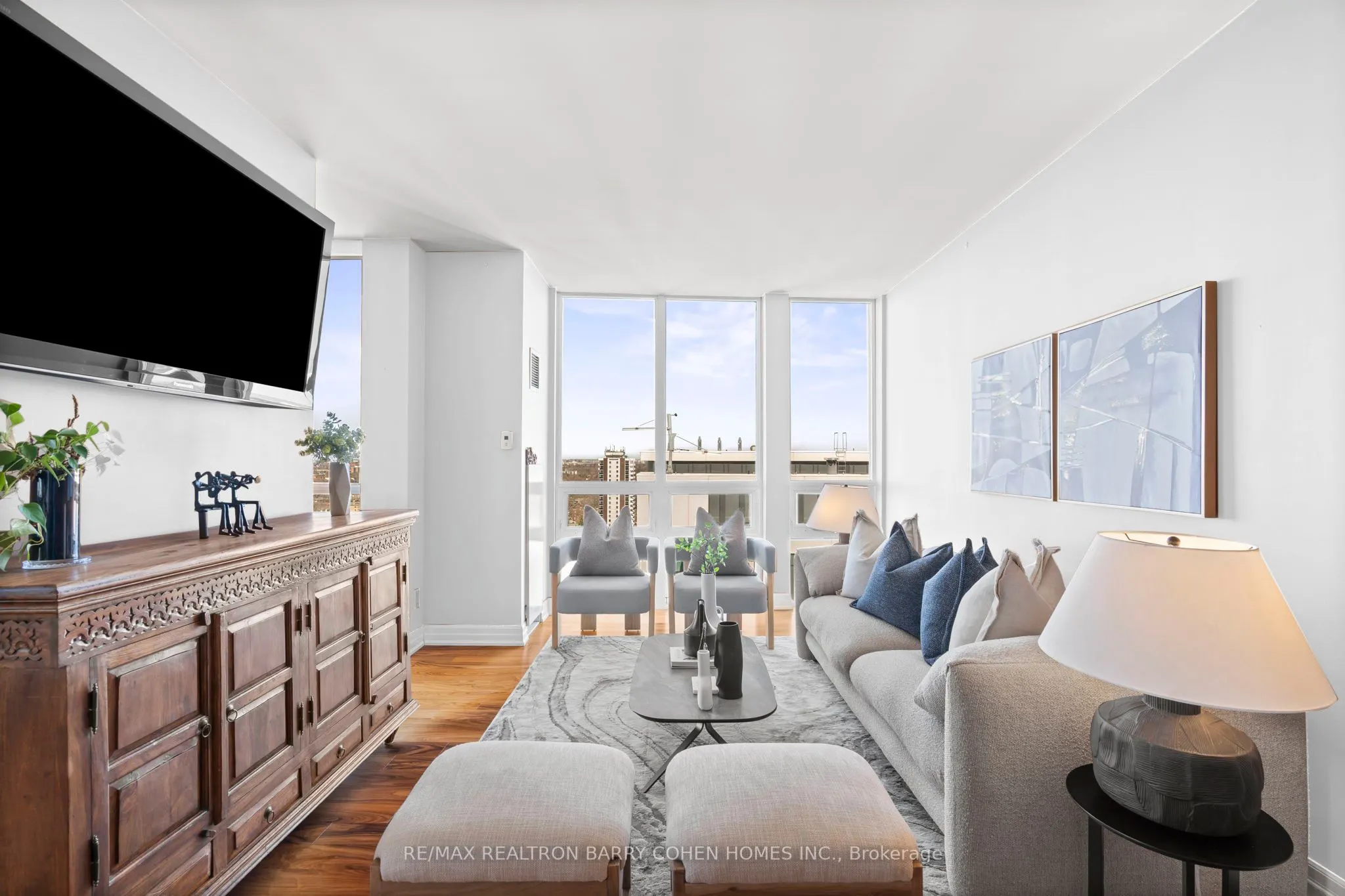 500 St Clair Avenue W, #2103