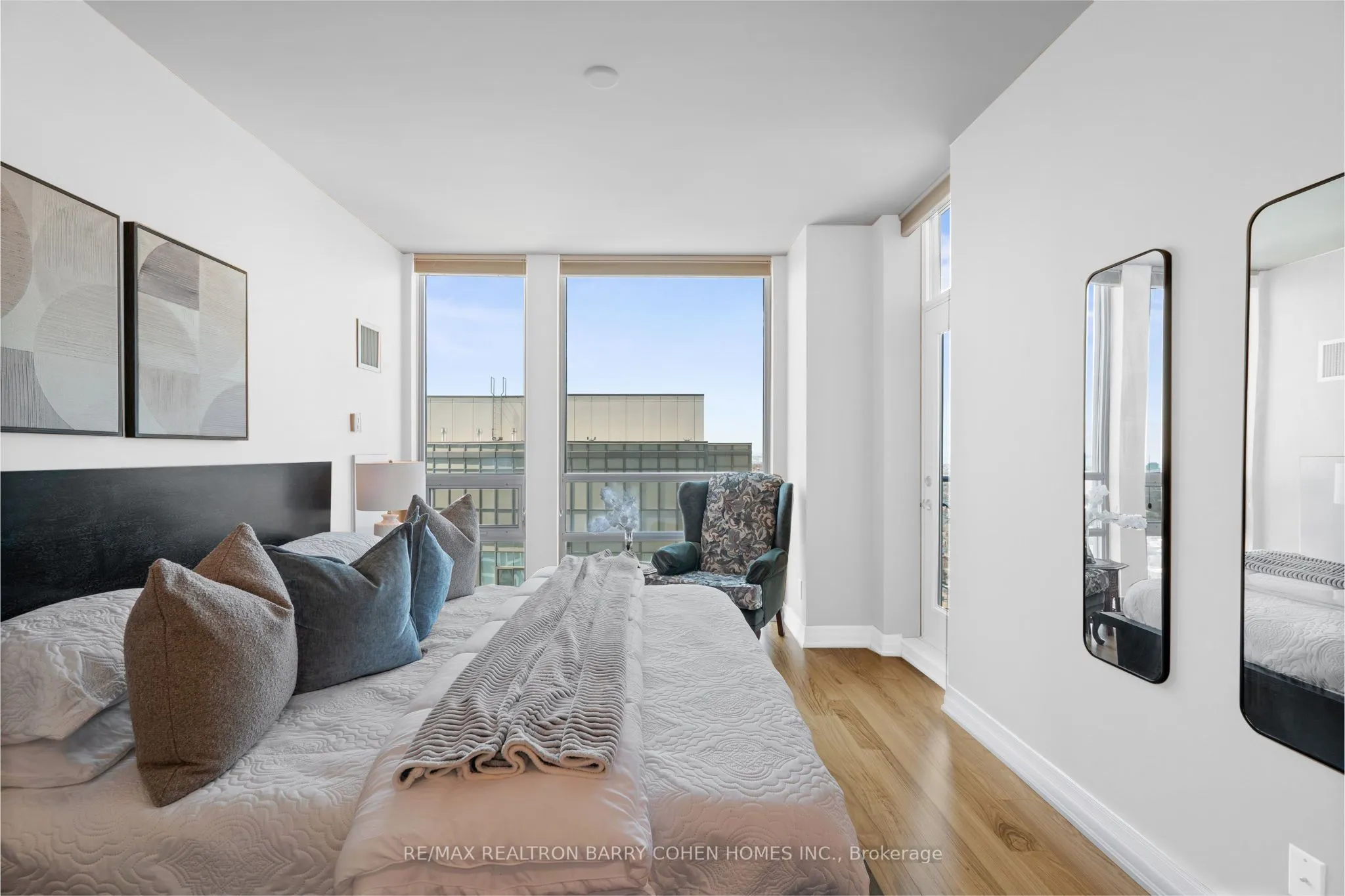 500 St Clair Avenue W, #2103
