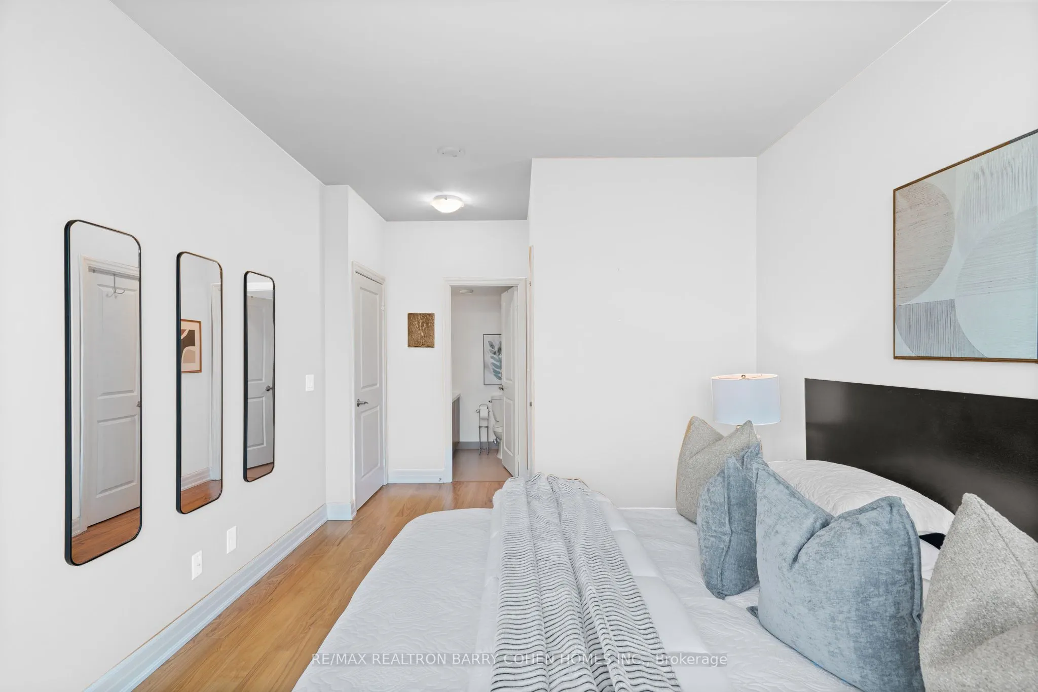 500 St Clair Avenue W, #2103