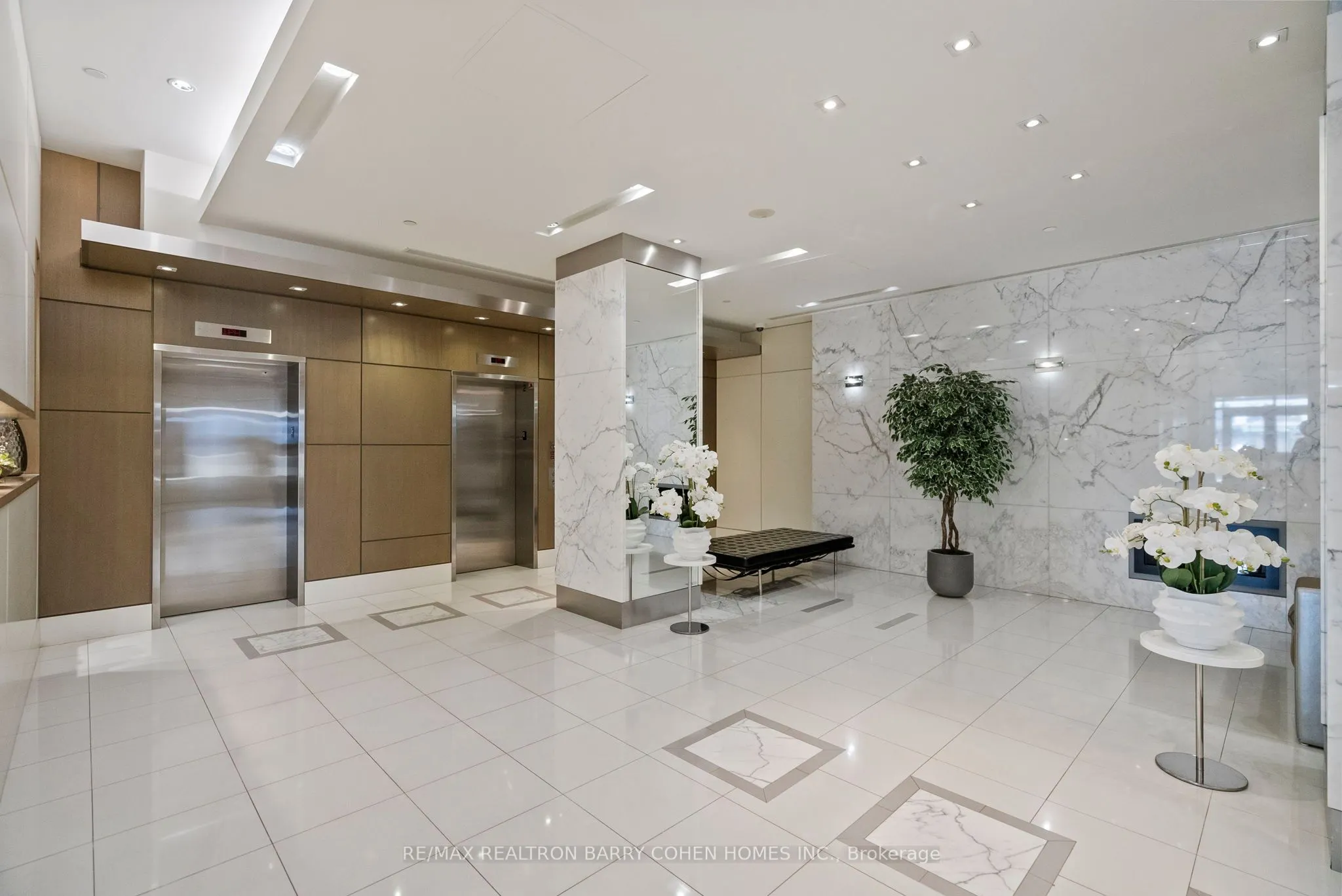 500 St Clair Avenue W, #2103