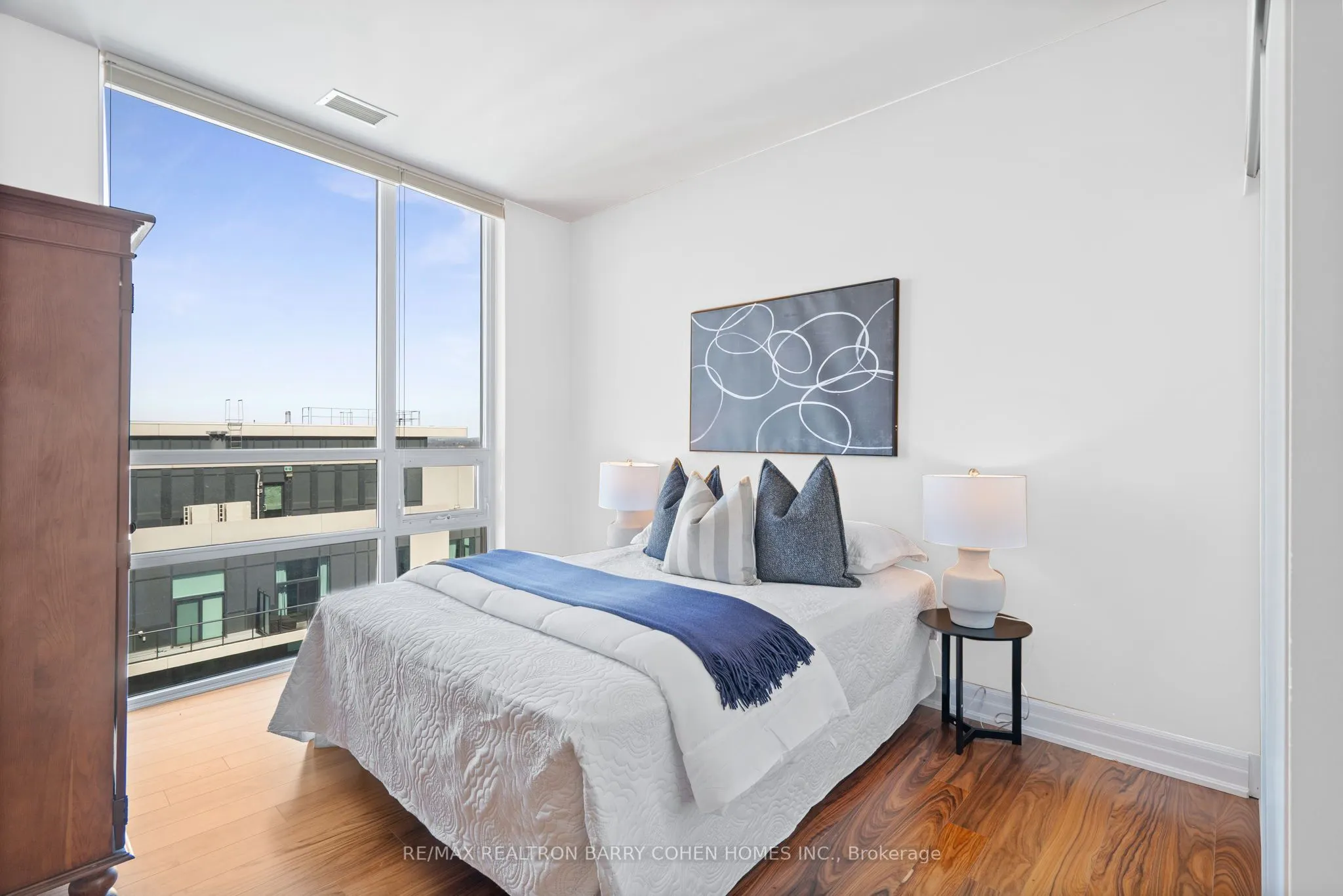 500 St Clair Avenue W, #2103