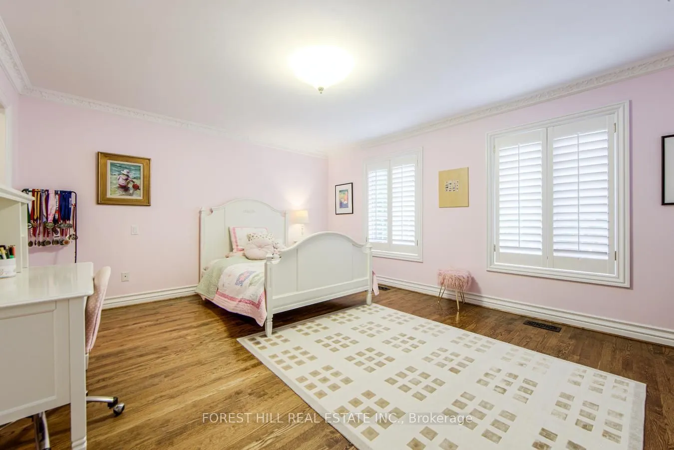 42 Aldershot Crescent