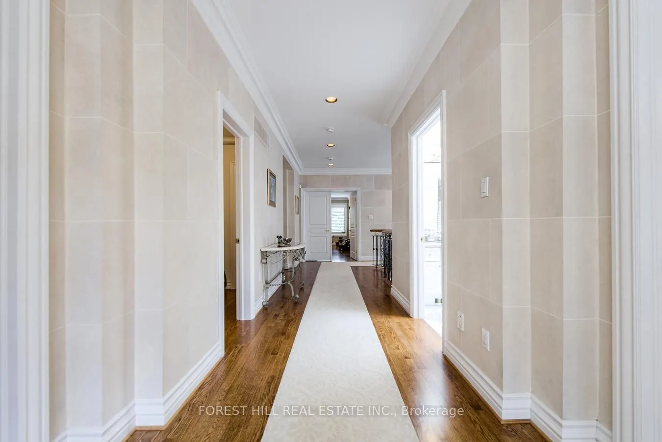 42 Aldershot Crescent