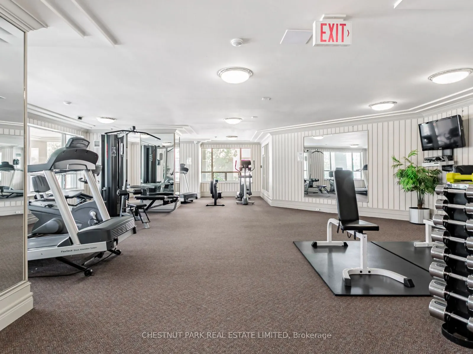 889 Bay Street, #1610