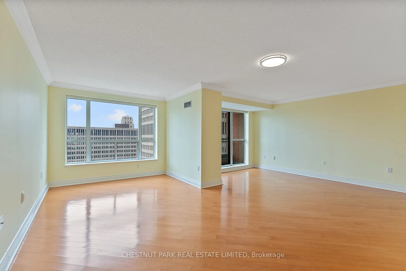 889 Bay Street, #1610