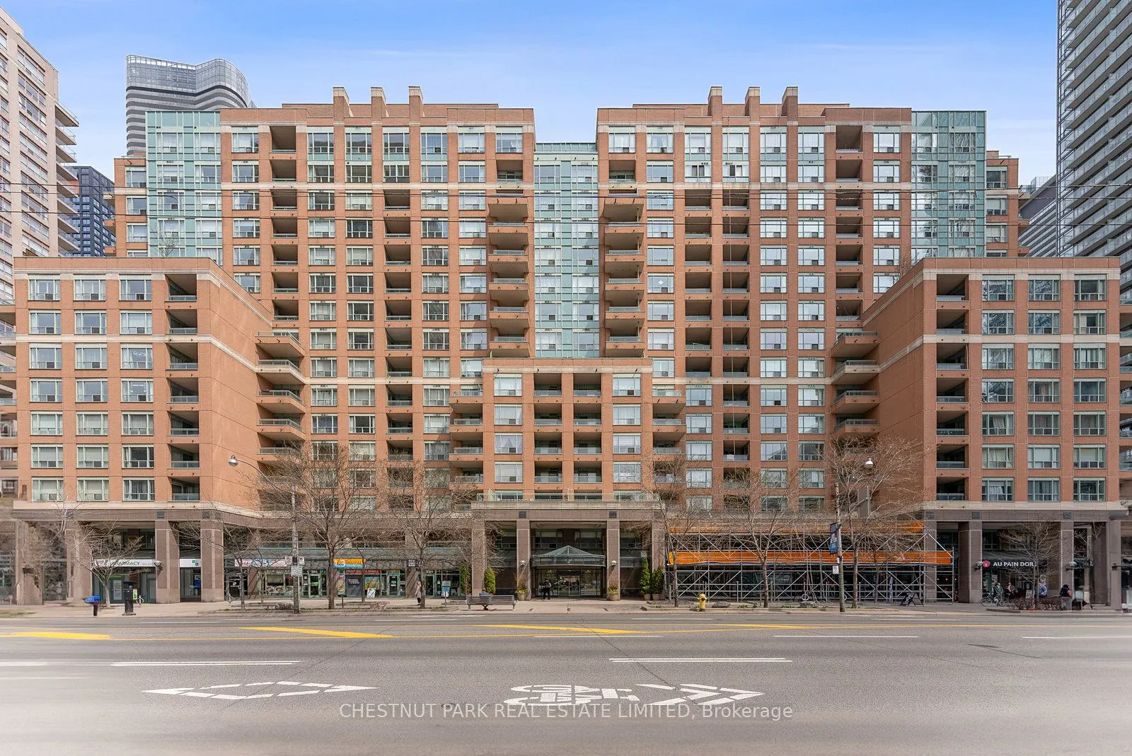 889 Bay Street, #1610