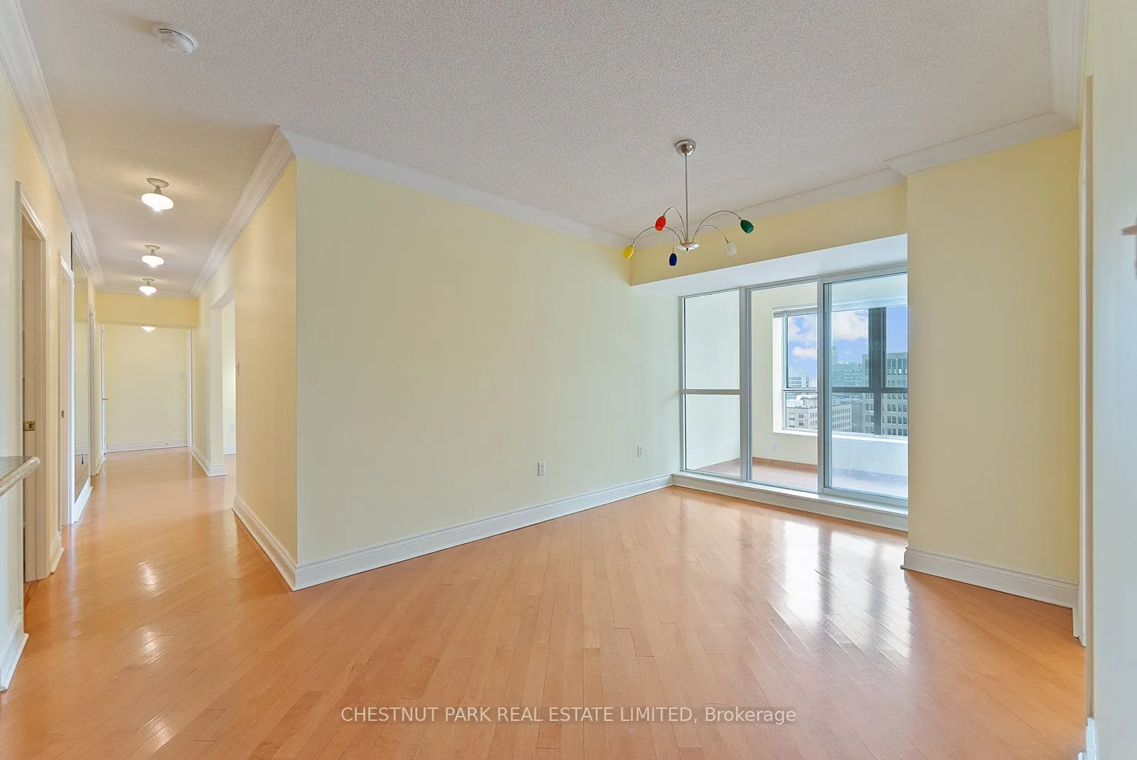 889 Bay Street, #1610