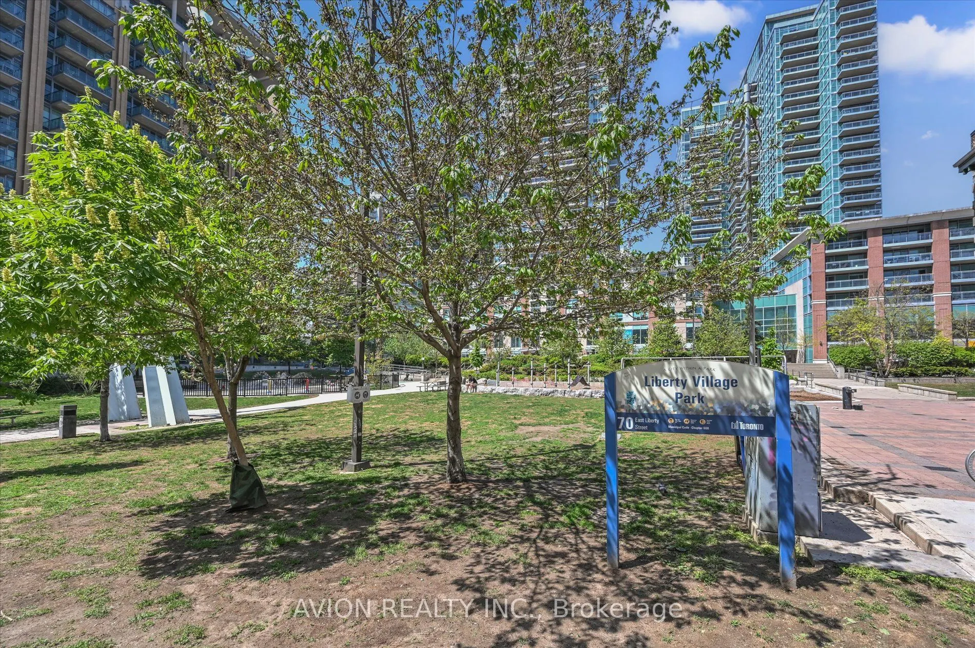 135 East Liberty Street, #2609