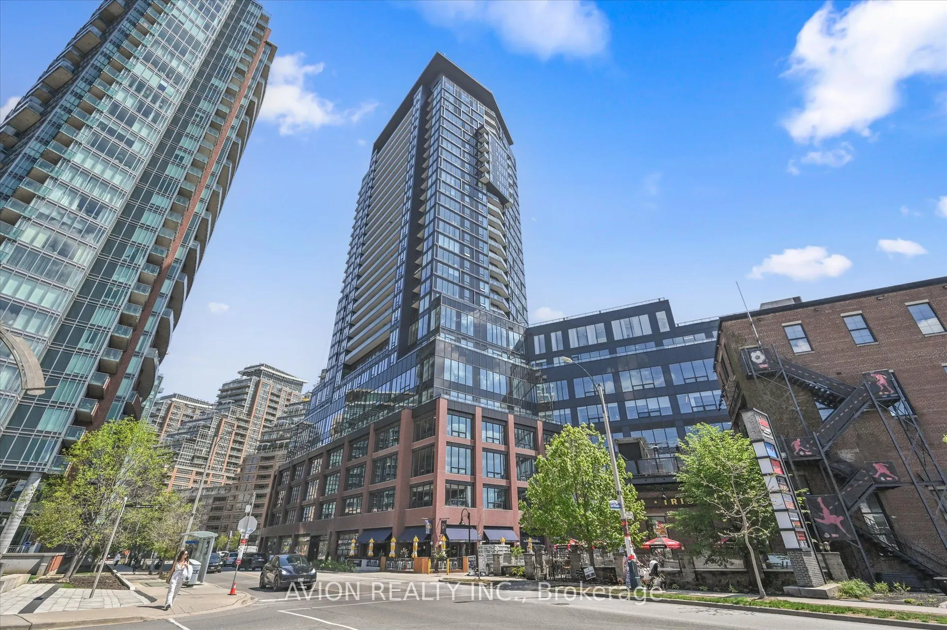 135 East Liberty Street, #2609