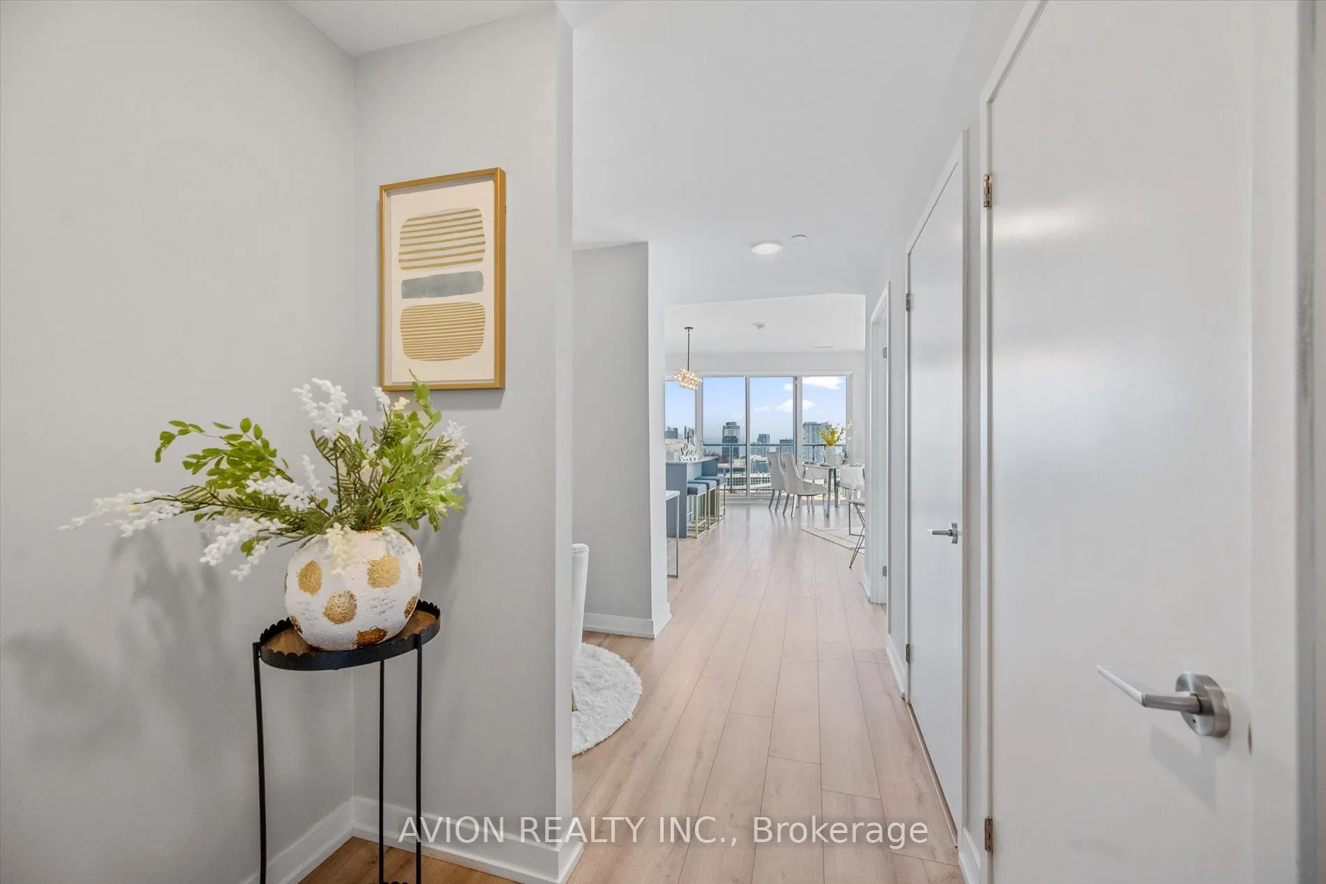 135 East Liberty Street, #2609