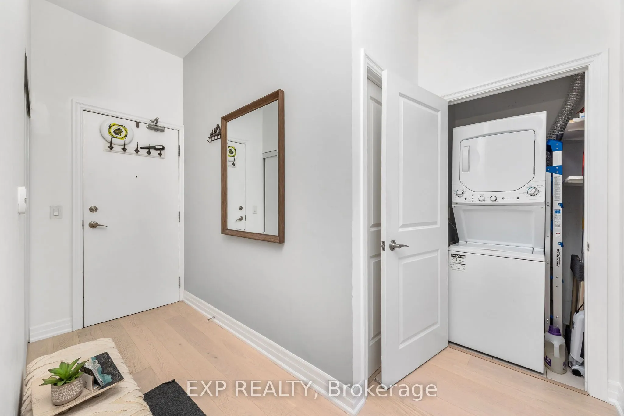 500 St Clair Avenue W, #210