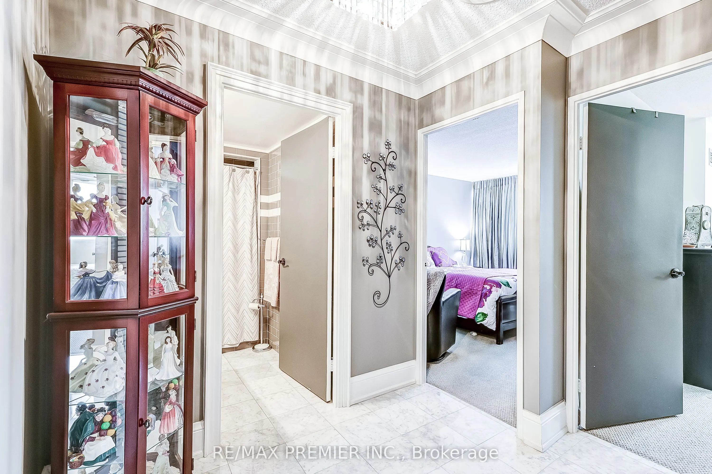 133 Torresdale Avenue, #101