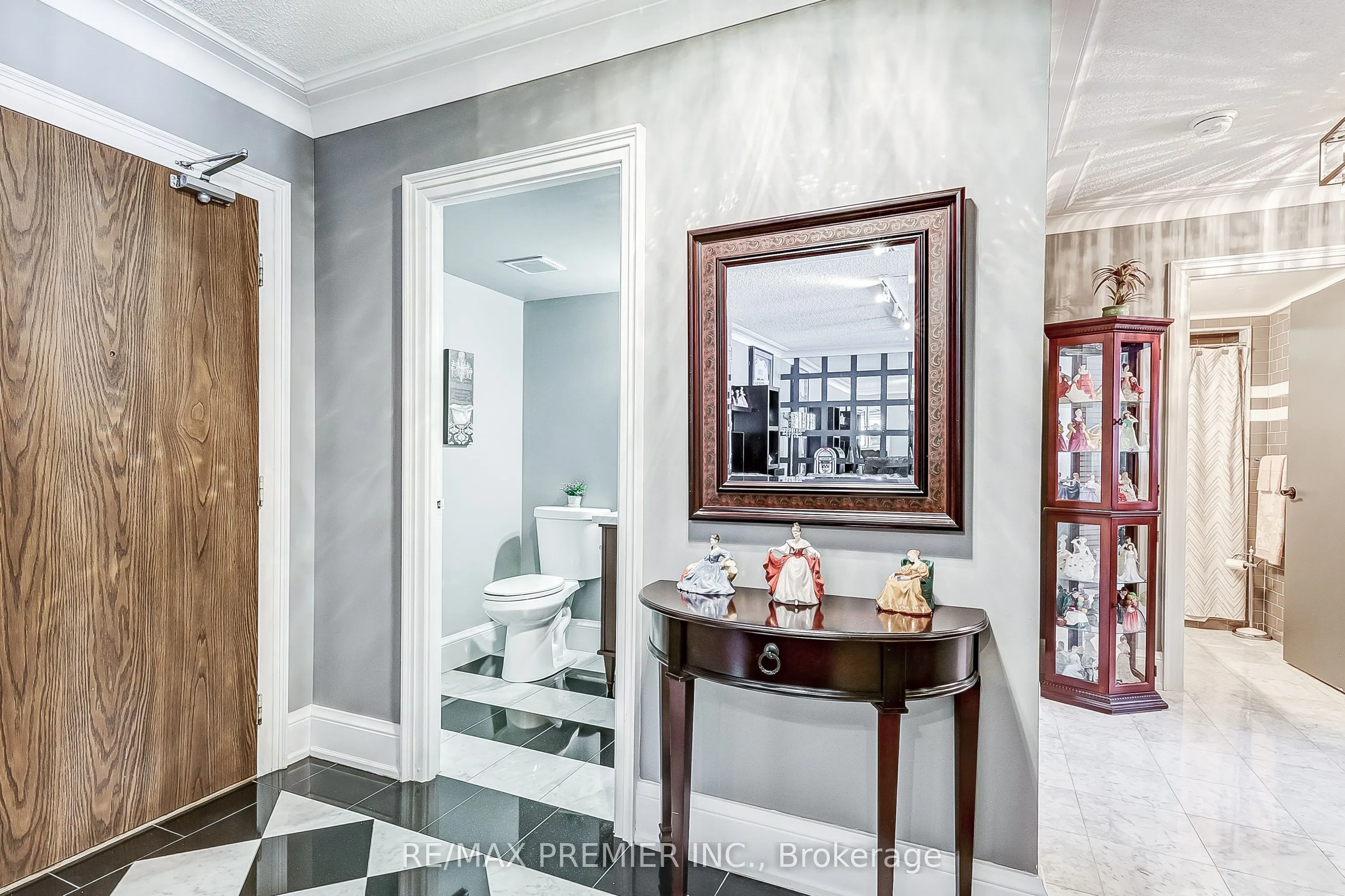 133 Torresdale Avenue, #101