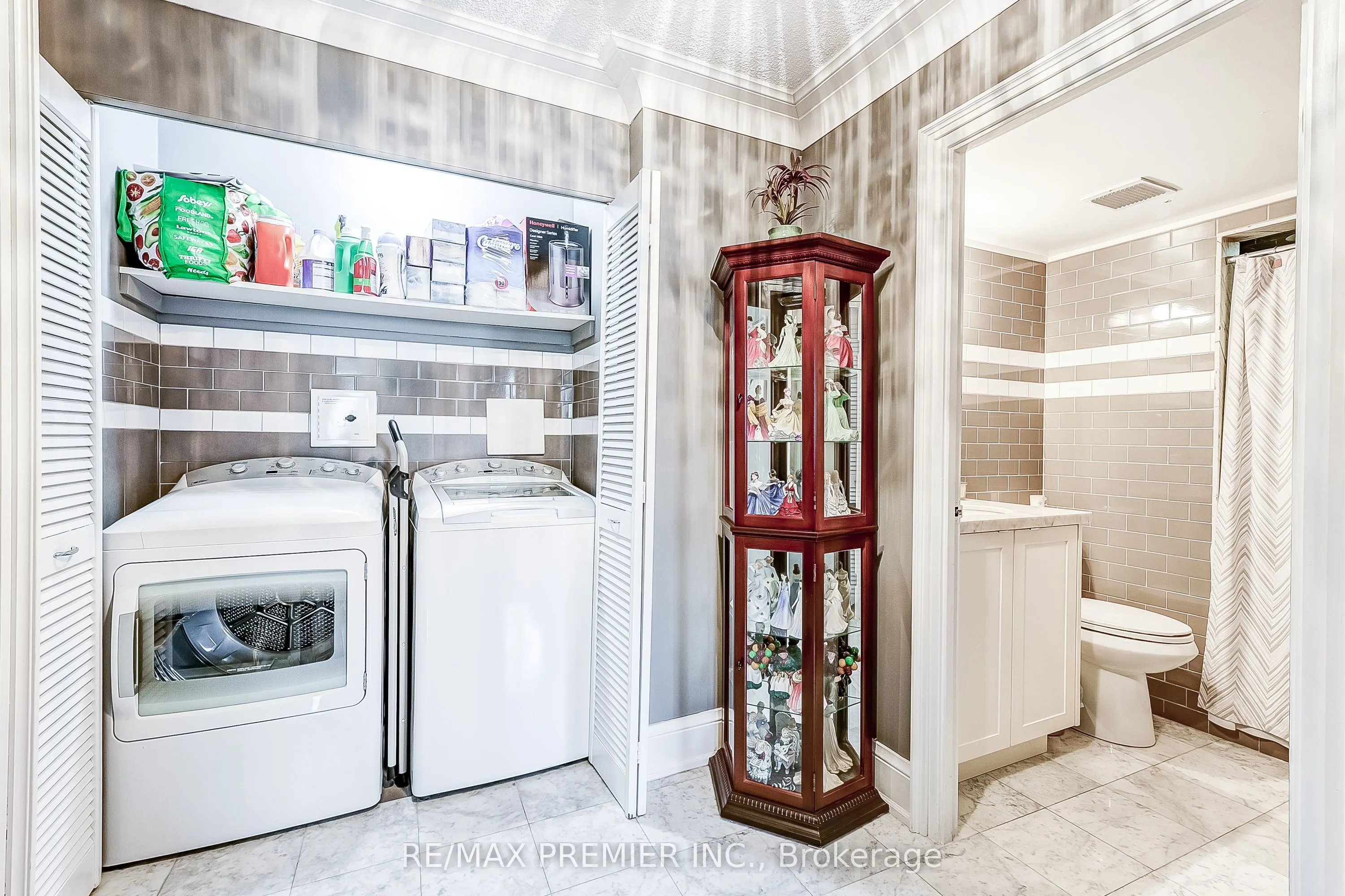 133 Torresdale Avenue, #101