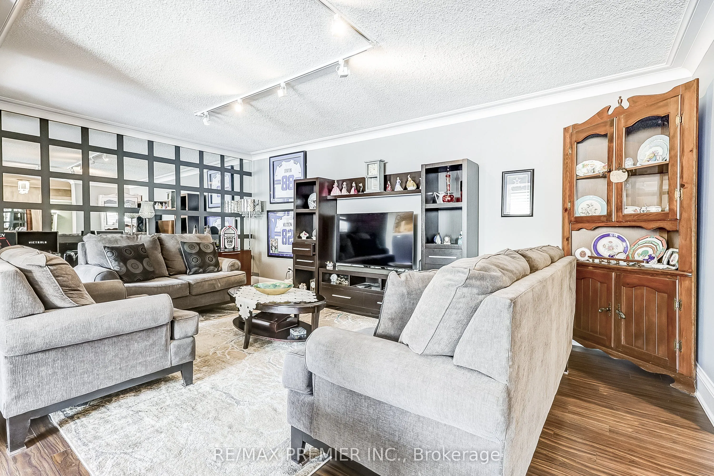 133 Torresdale Avenue, #101