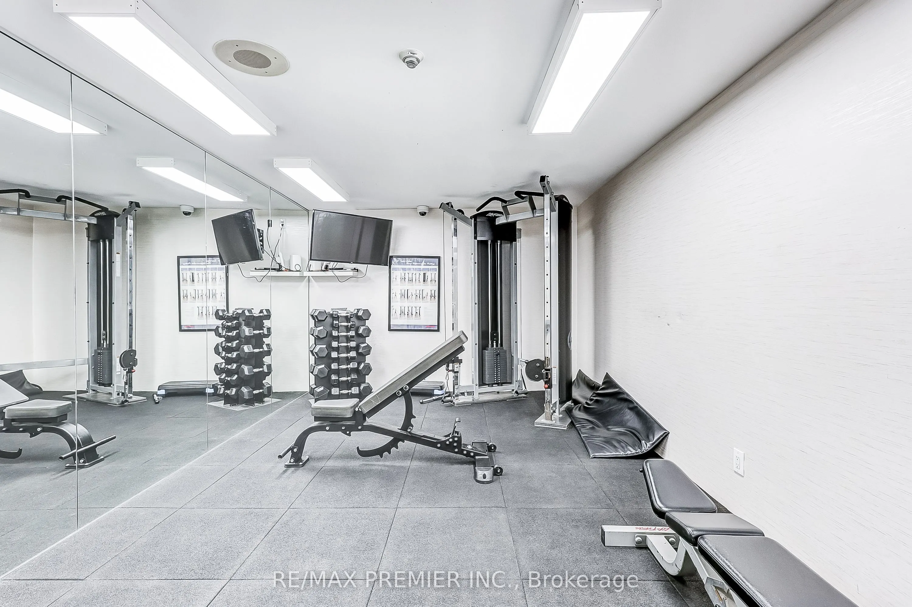 133 Torresdale Avenue, #101