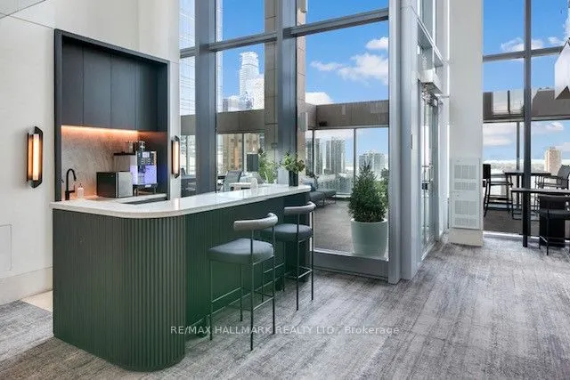 183 Wellington Street W, #3303