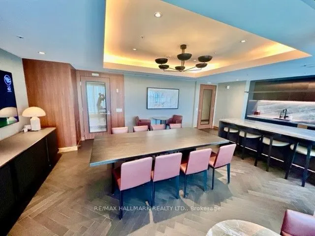 183 Wellington Street W, #3303