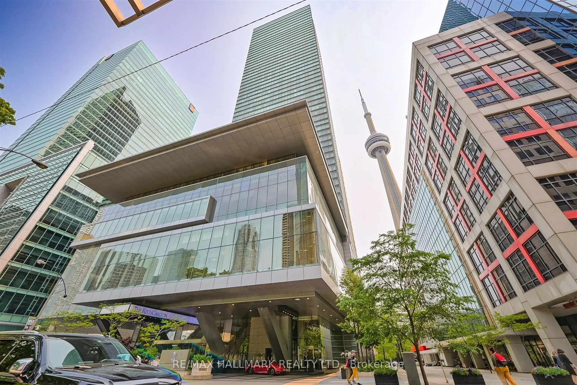 183 Wellington Street W, #3303