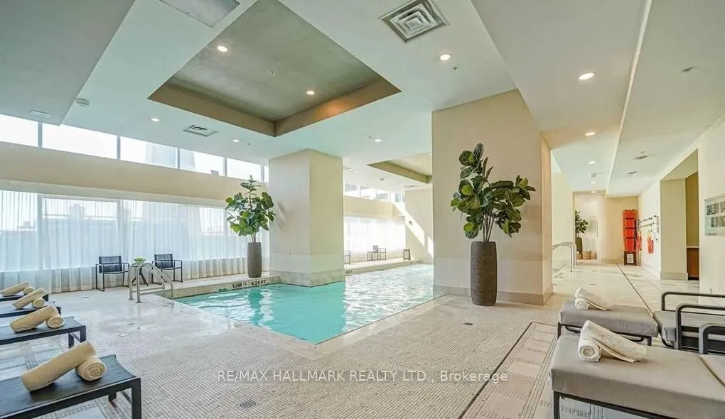 183 Wellington Street W, #3303