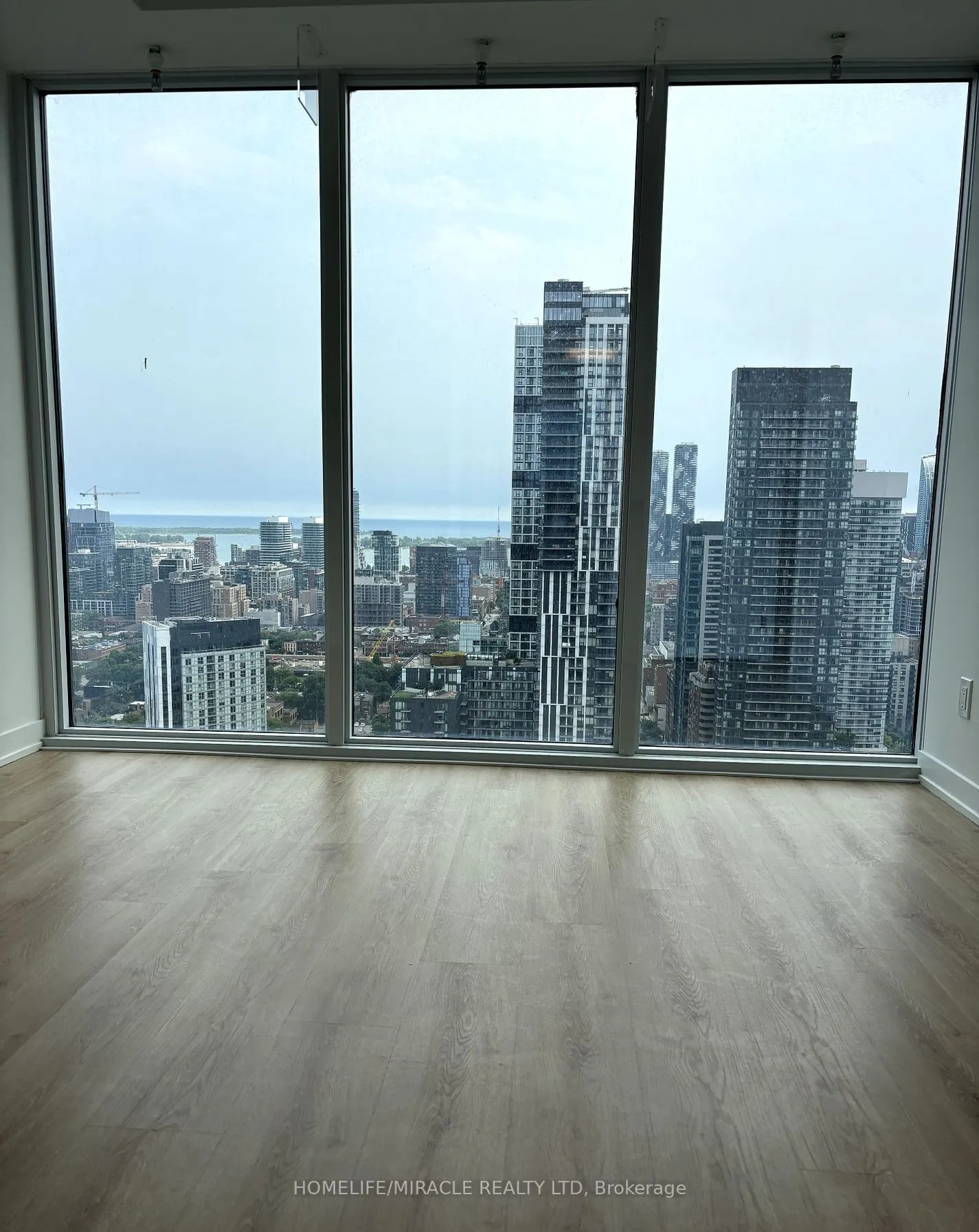 319 Jarvis Street, #4817