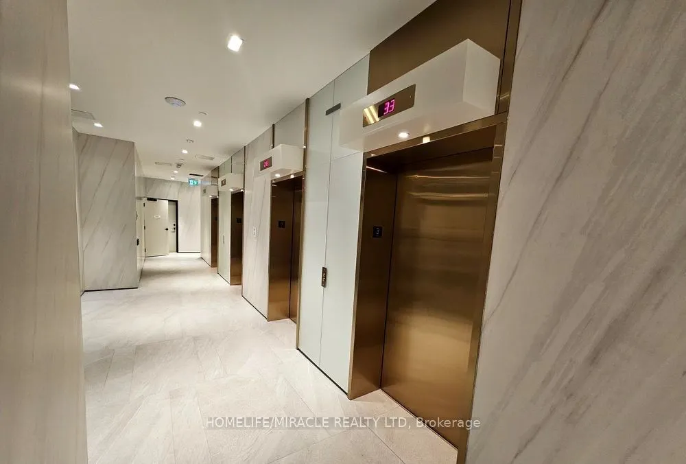 319 Jarvis Street, #4817