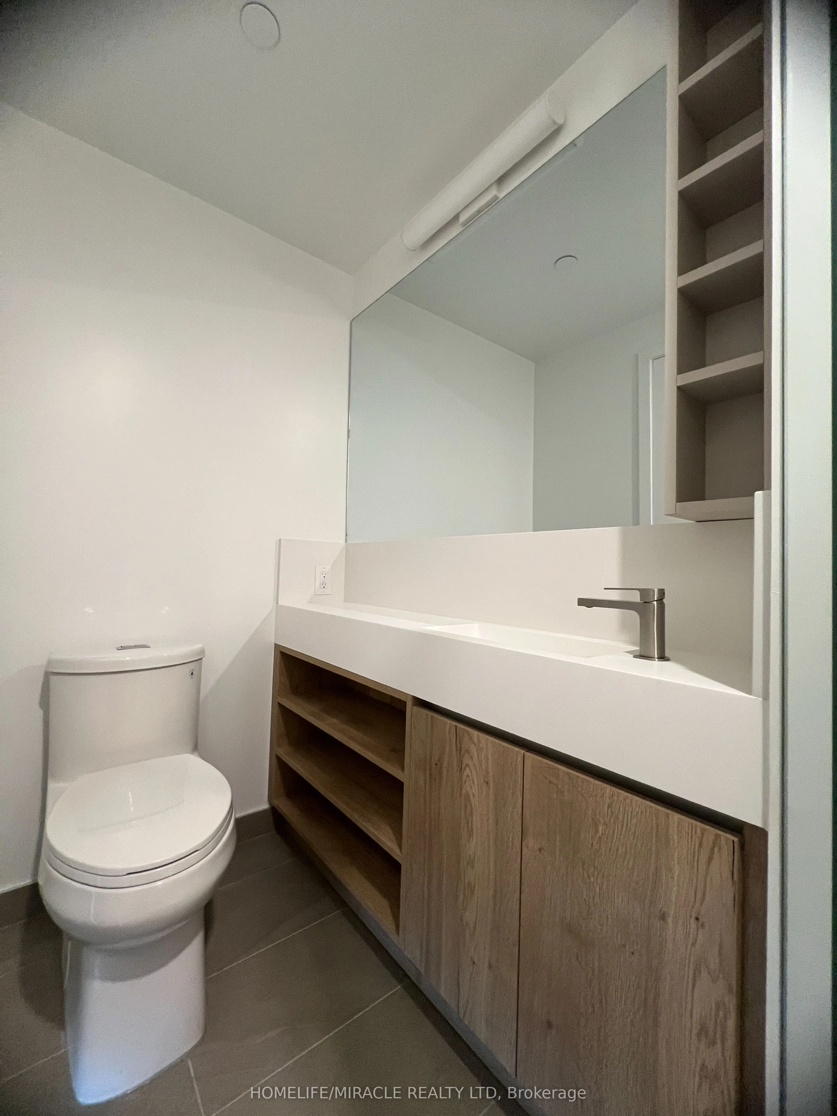 319 Jarvis Street, #4817
