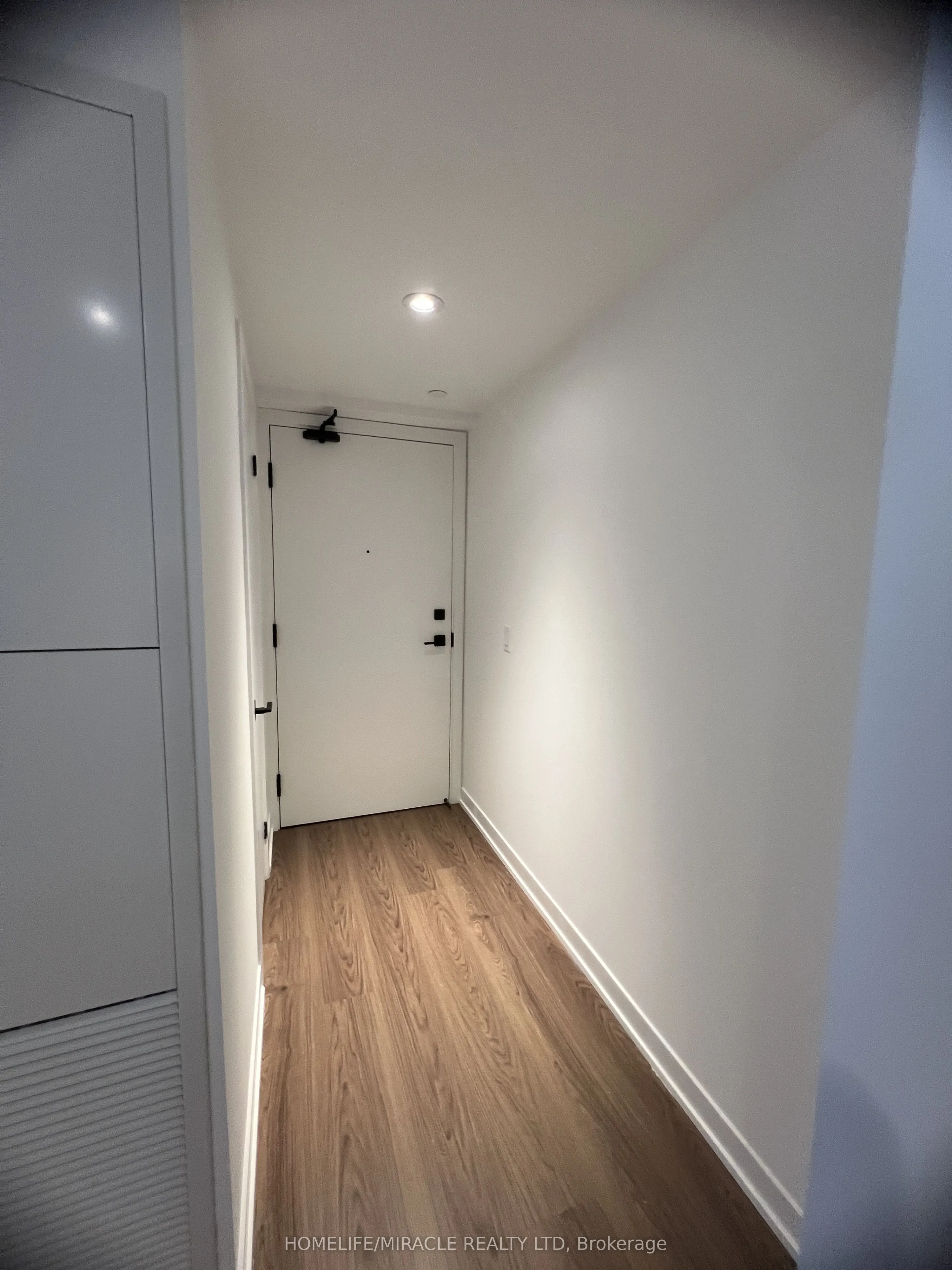 319 Jarvis Street, #4817