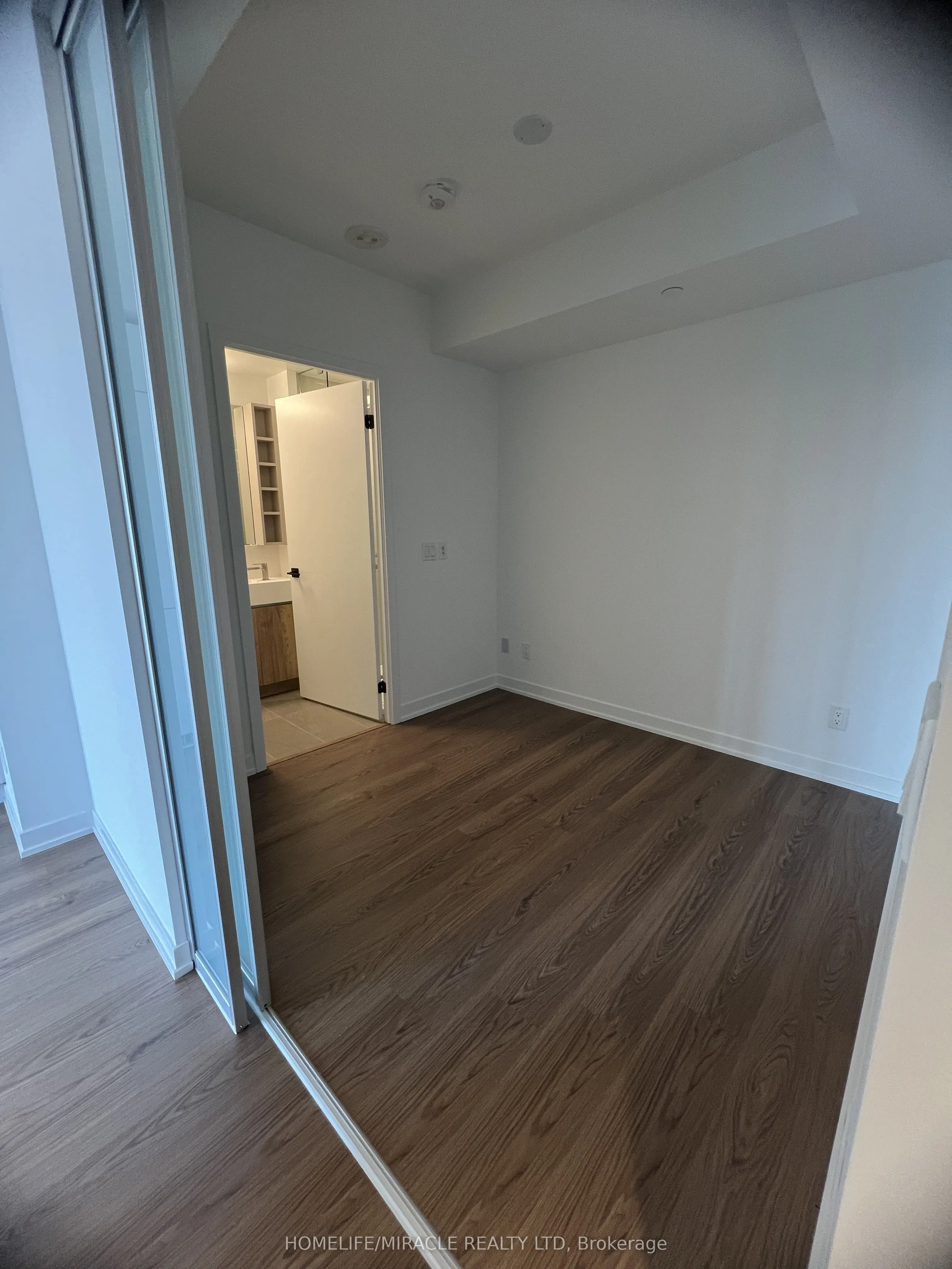 319 Jarvis Street, #4817
