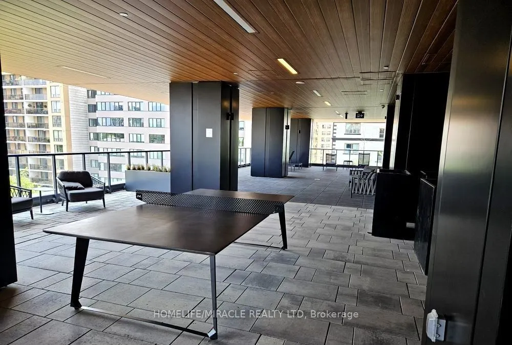 319 Jarvis Street, #4817