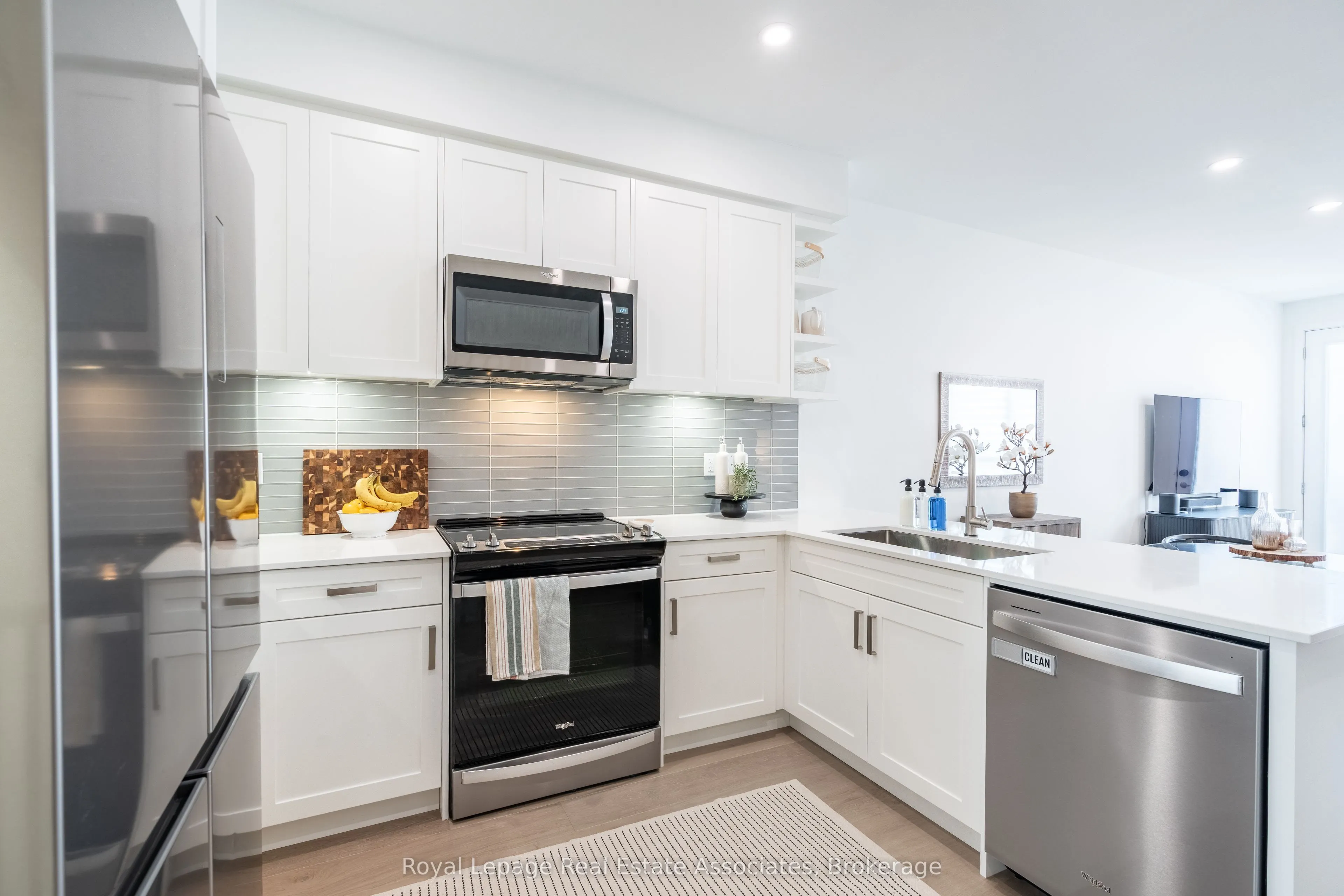 120 Green Gardens Boulevard