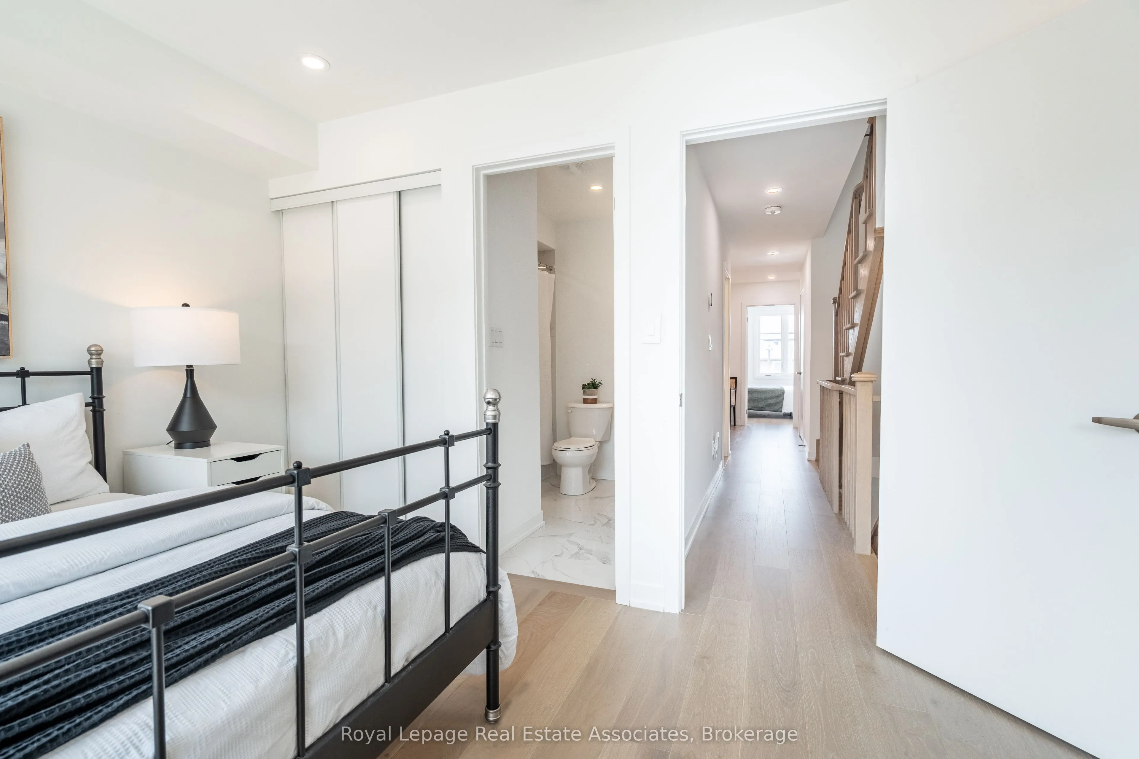 120 Green Gardens Boulevard
