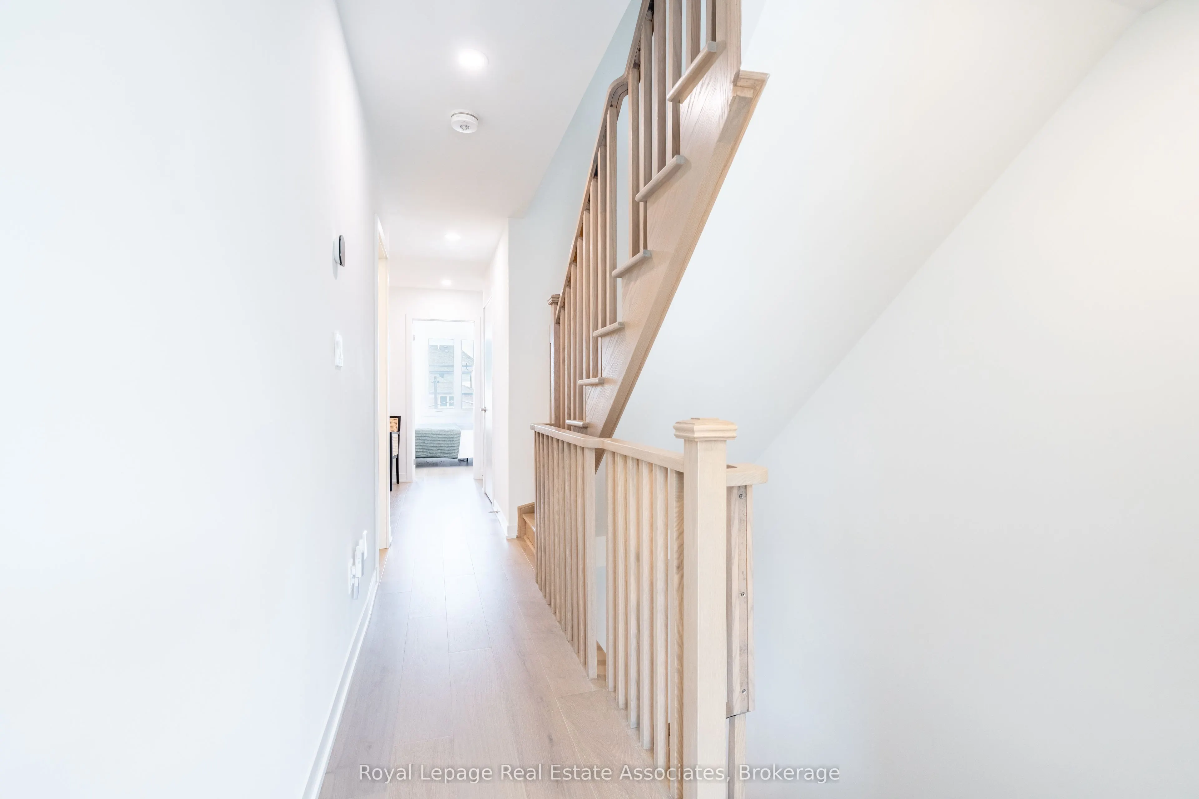 120 Green Gardens Boulevard
