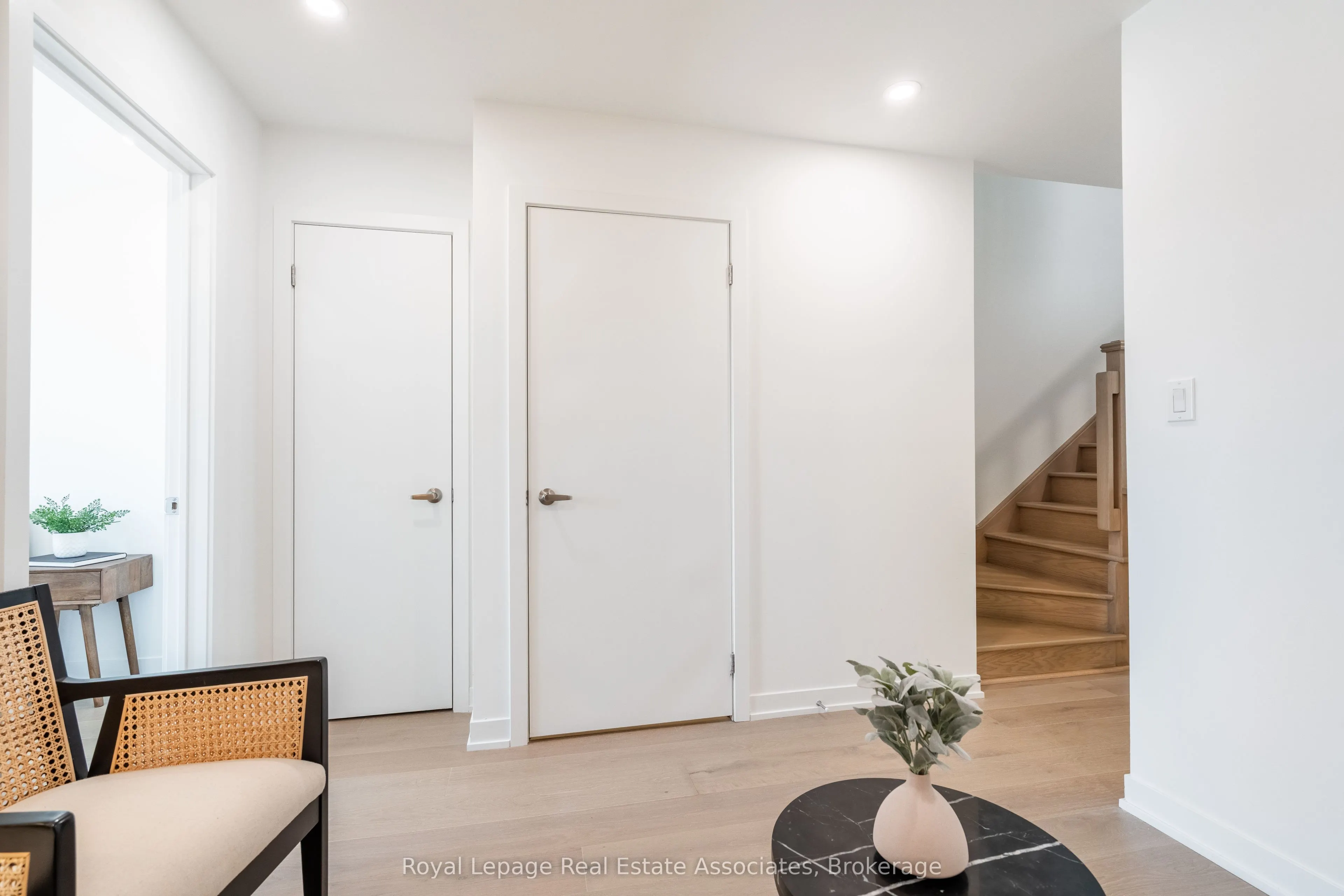 120 Green Gardens Boulevard