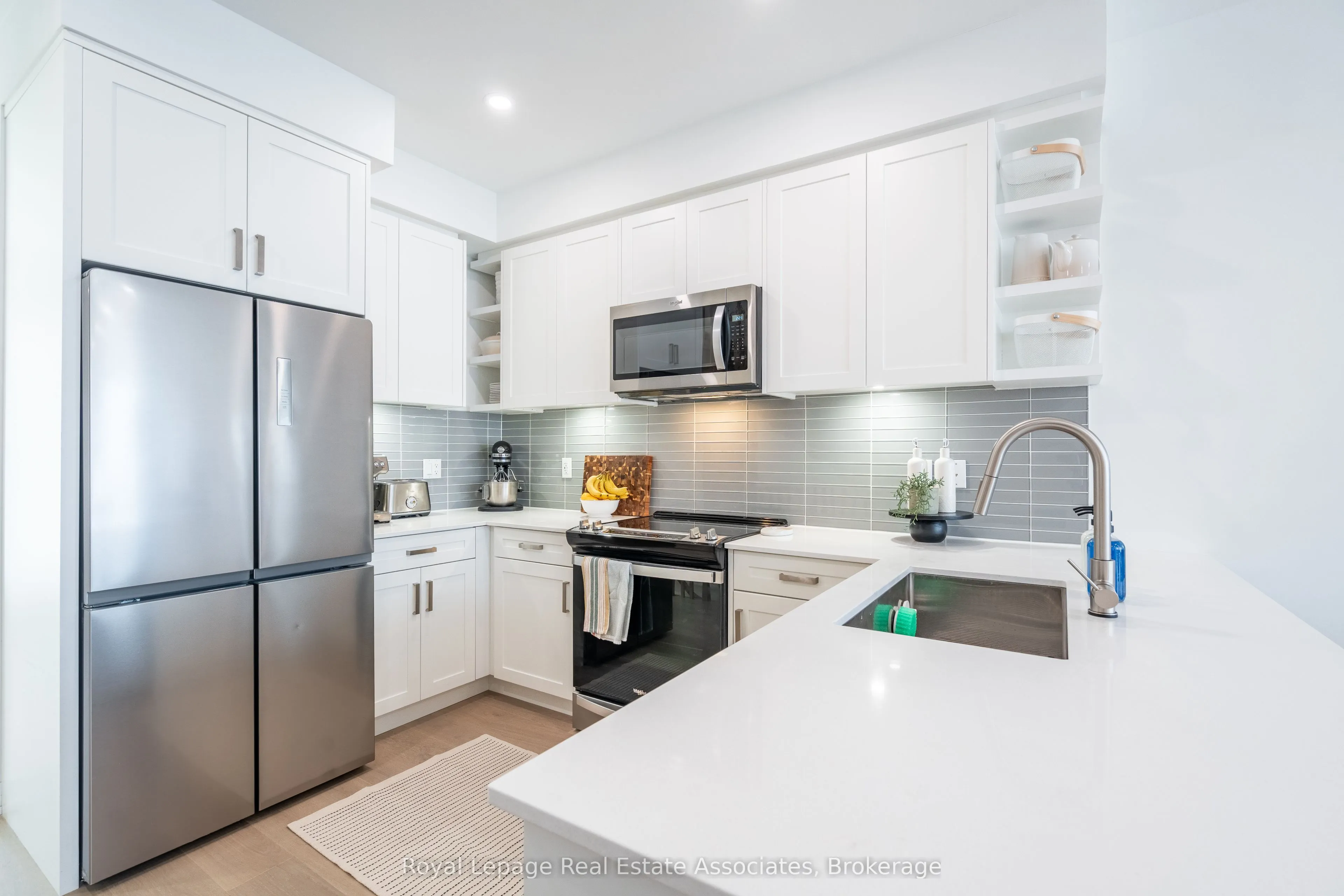 120 Green Gardens Boulevard