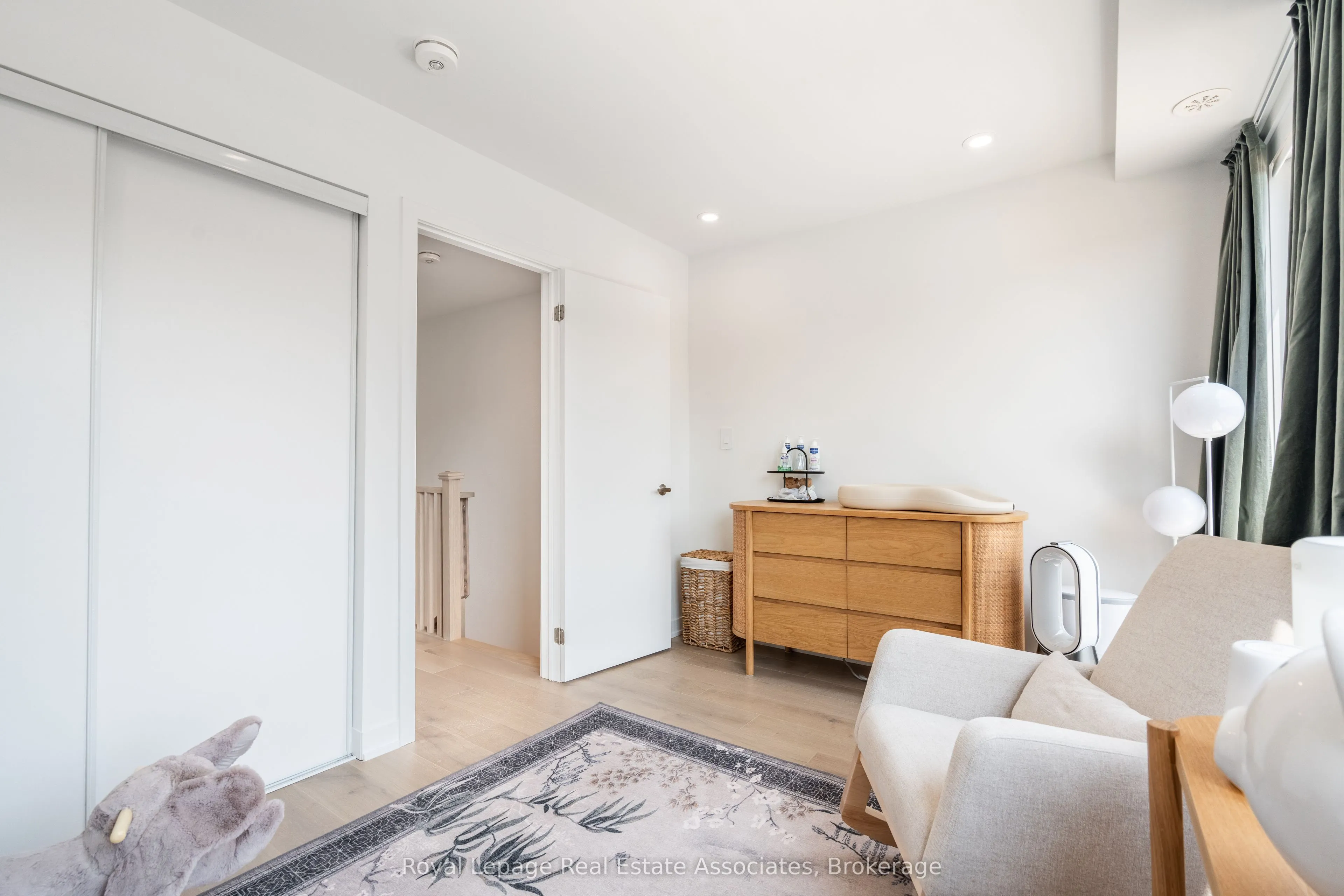 120 Green Gardens Boulevard
