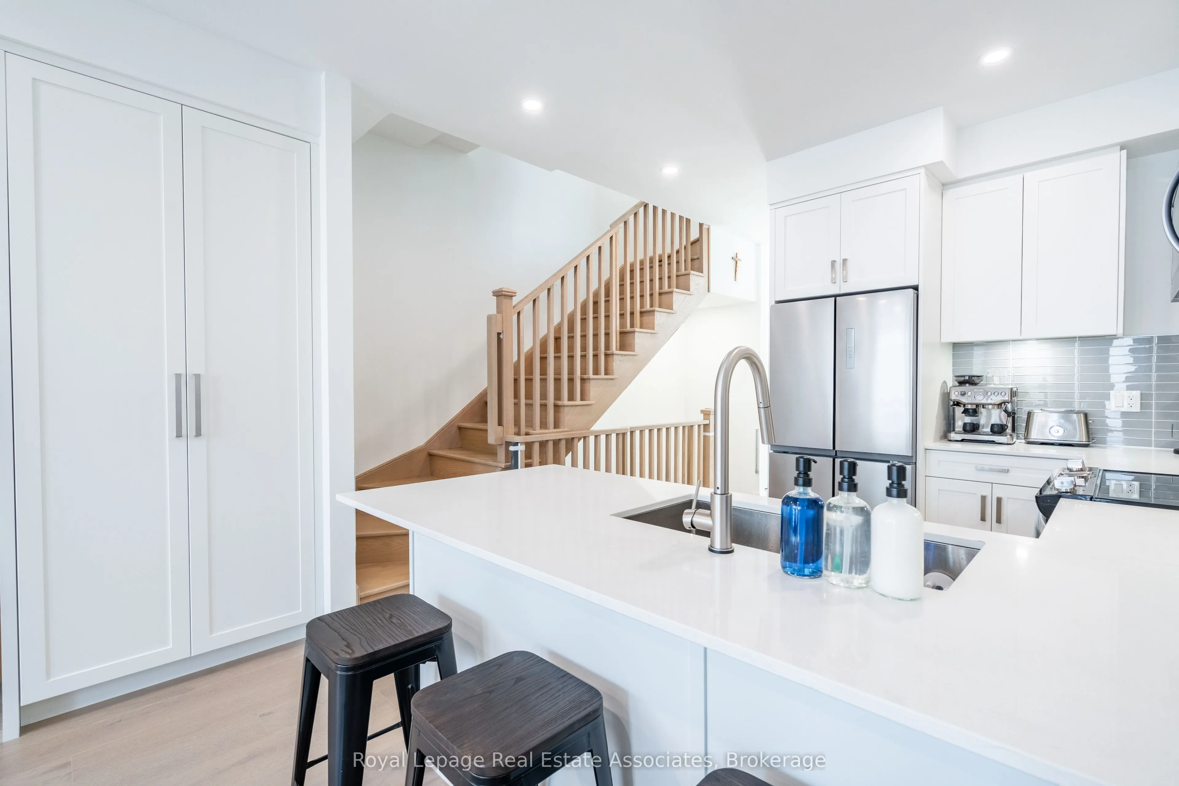 120 Green Gardens Boulevard