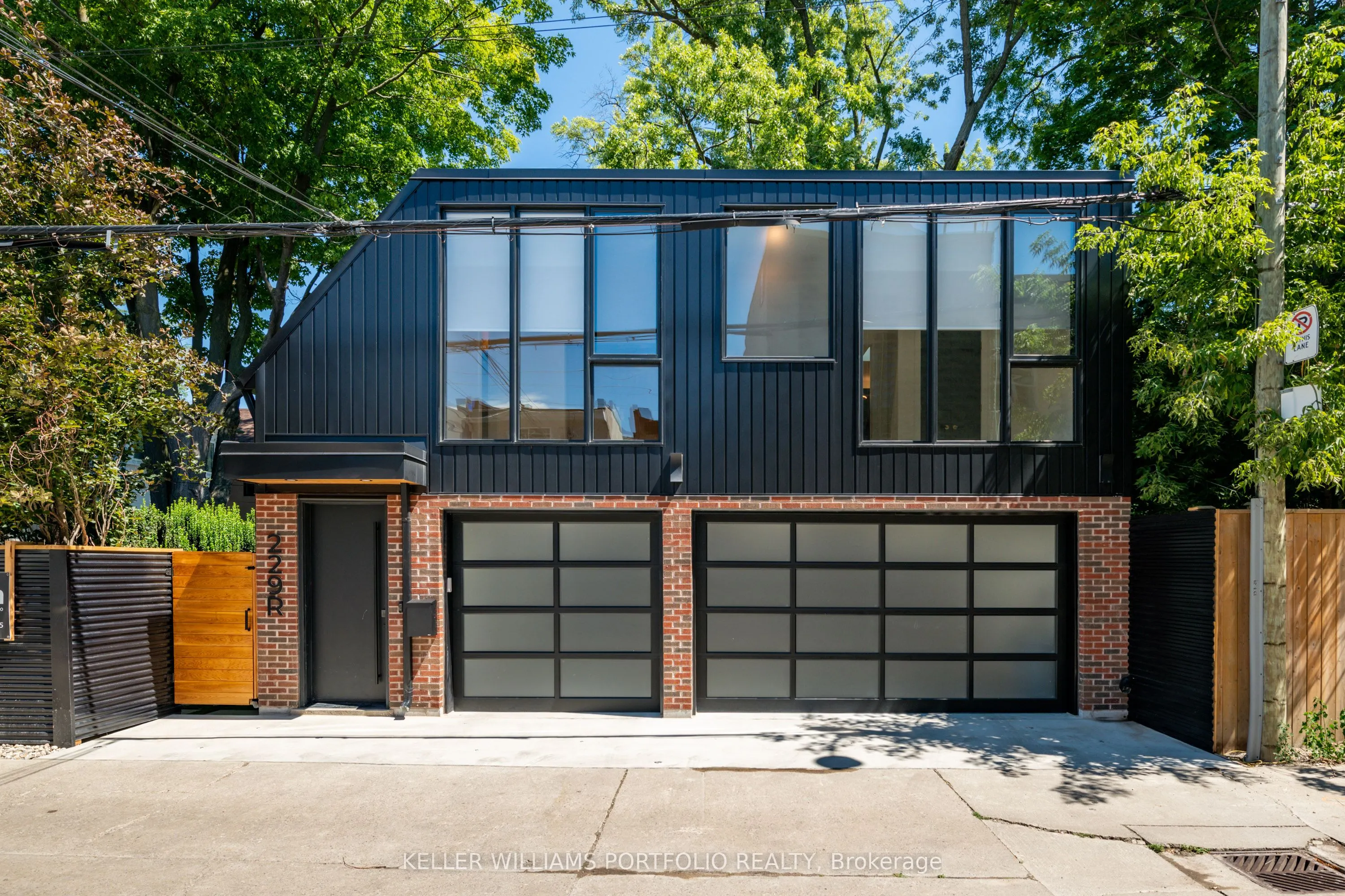 229 Manor Road E
