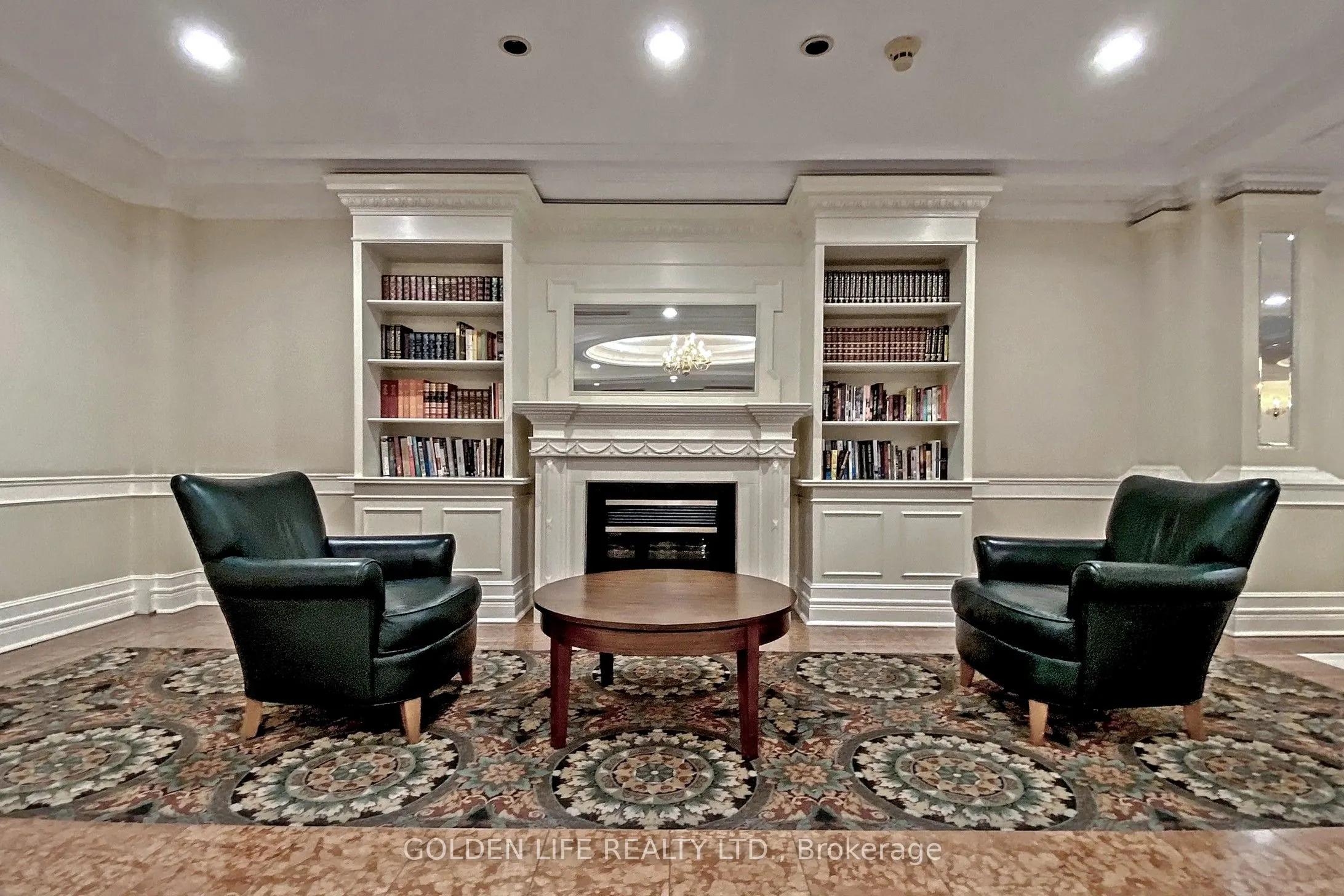 889 Bay Street, #205