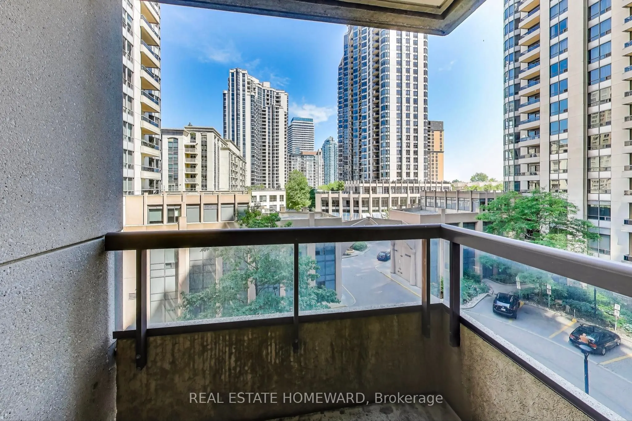5 Northtown Way, #411
