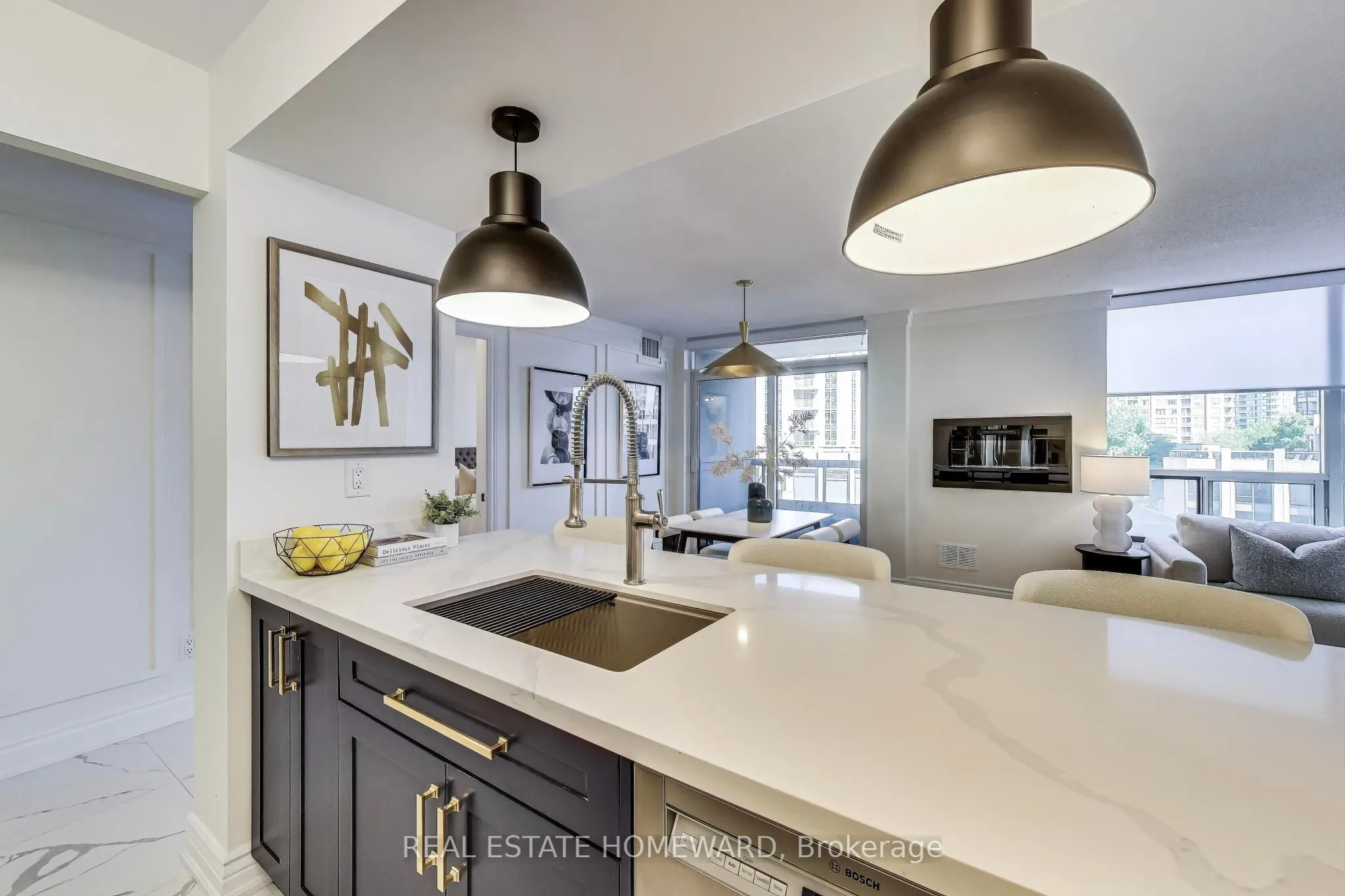 5 Northtown Way, #411