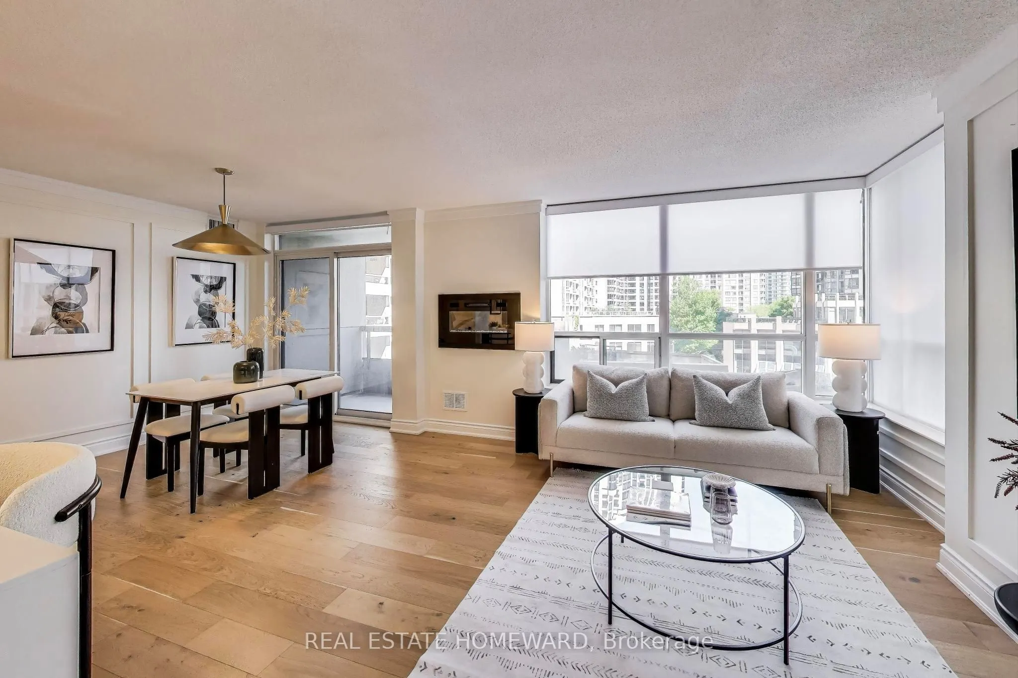 5 Northtown Way, #411