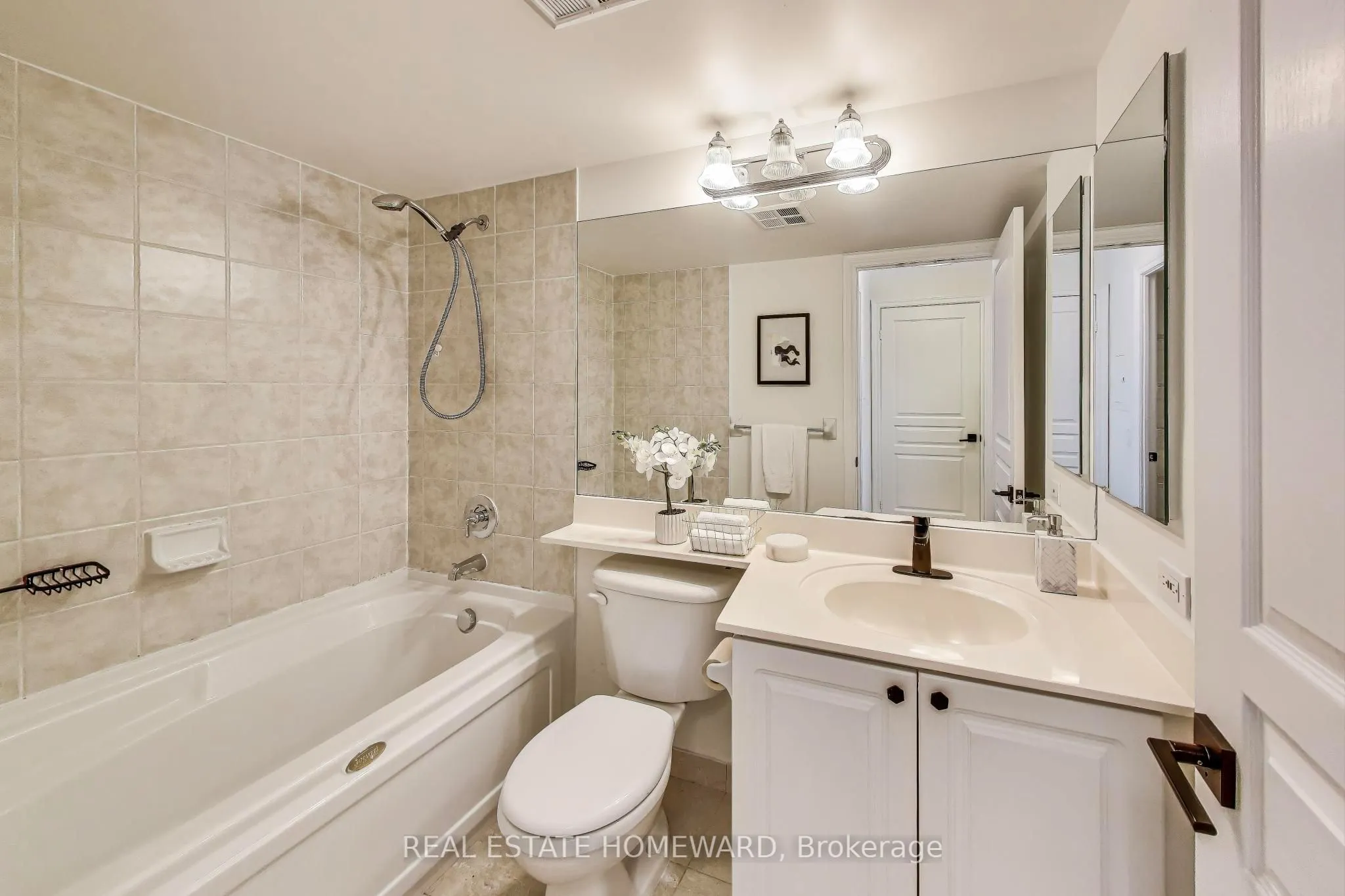 5 Northtown Way, #411