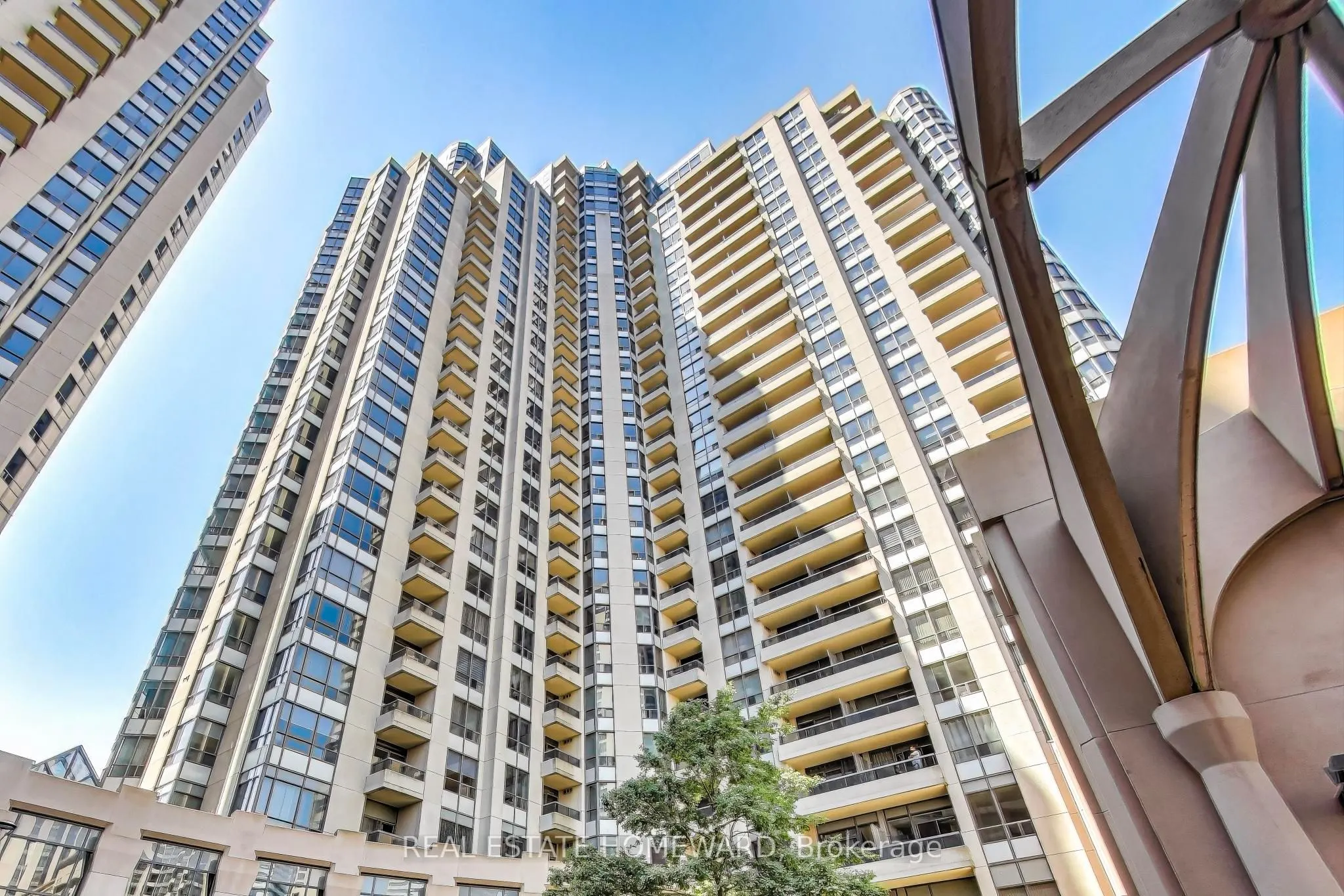 5 Northtown Way, #411