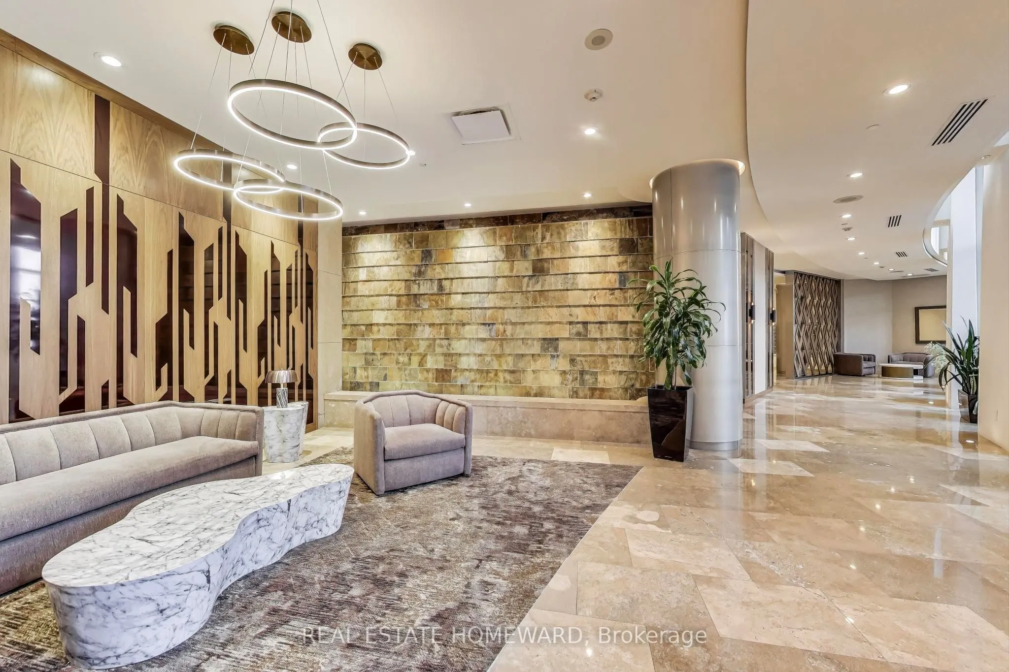 5 Northtown Way, #411