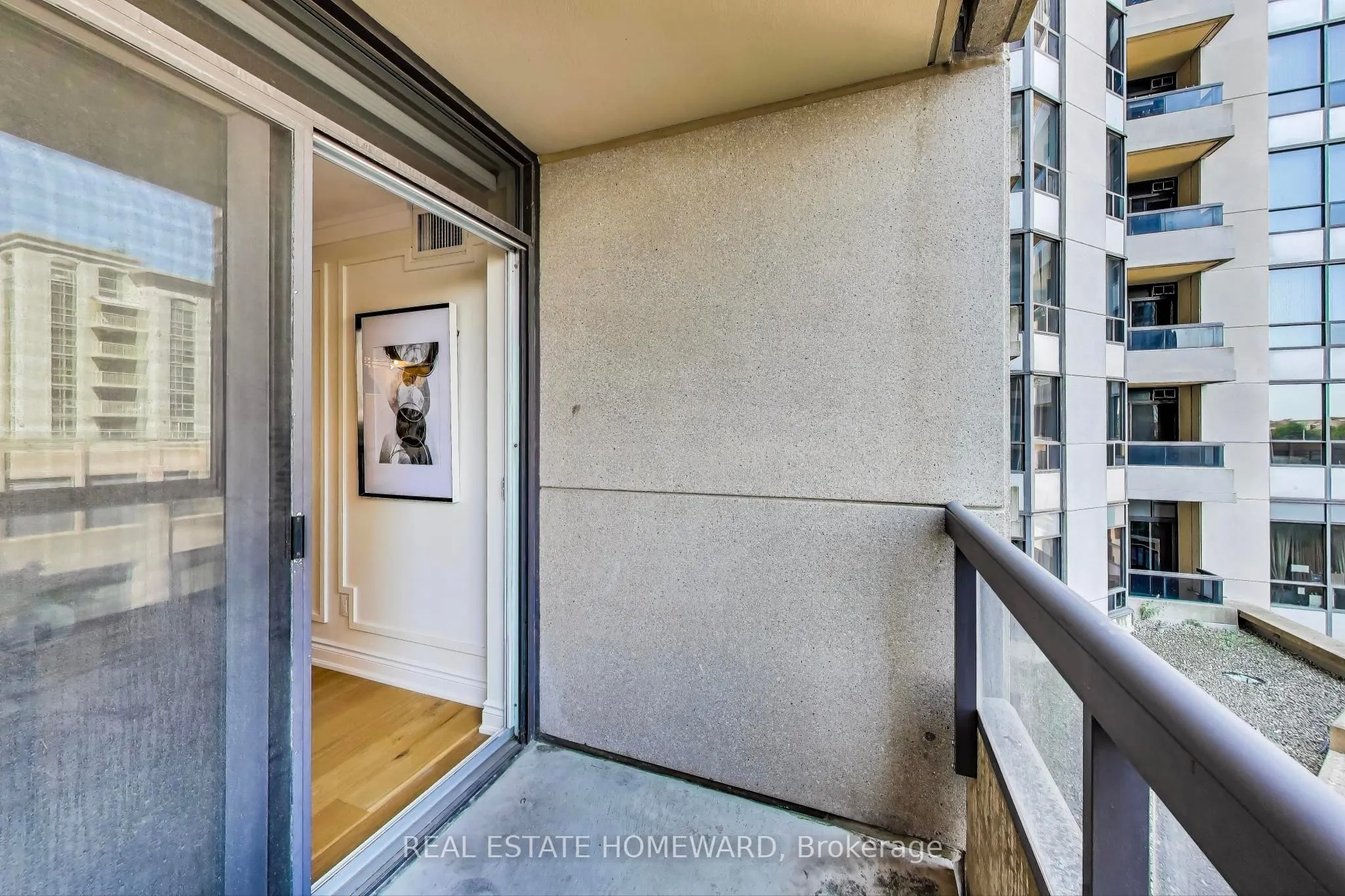 5 Northtown Way, #411